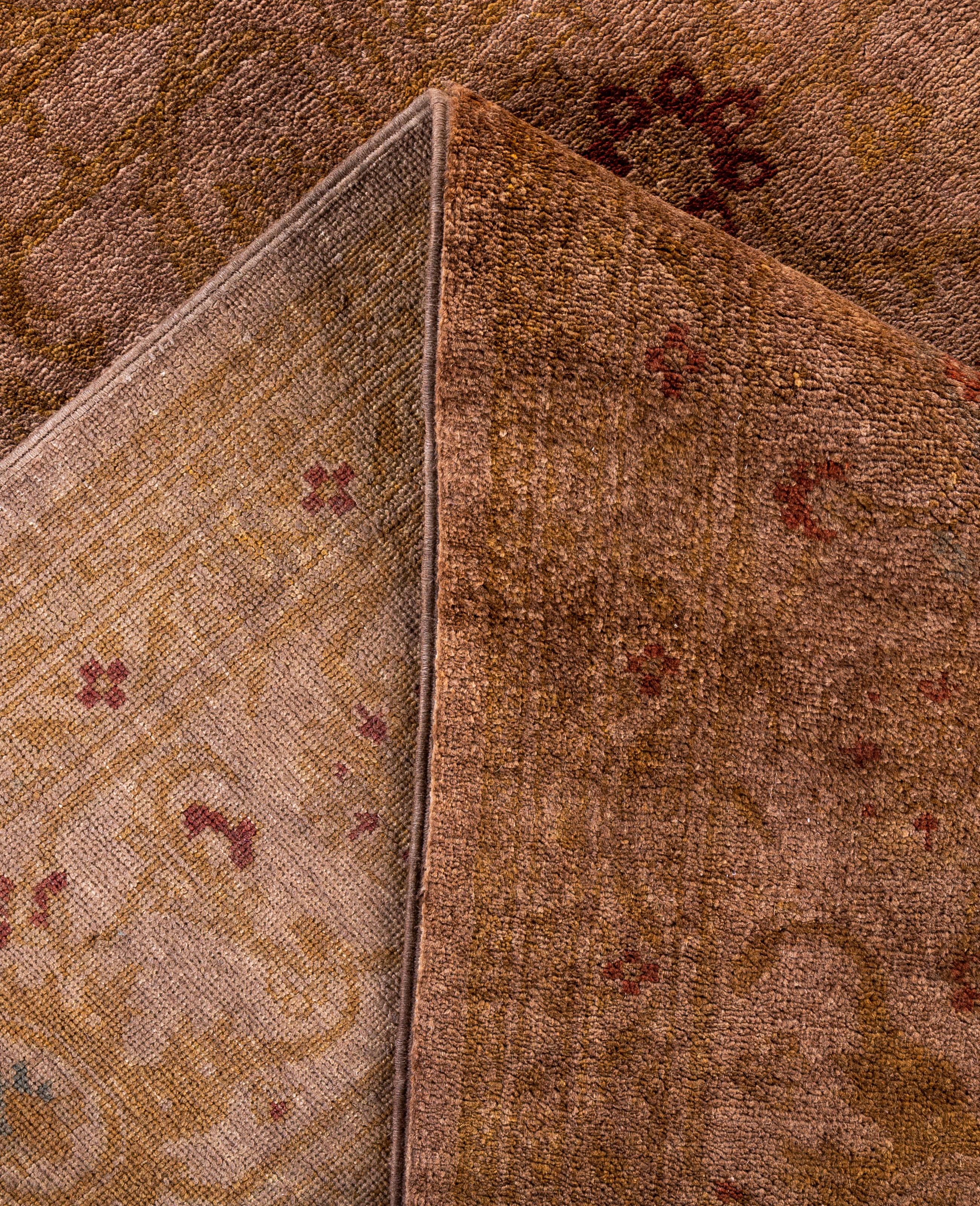 XXIe siècle et contemporain Tapis de sol en laine marron surteint, unique en son genre 8' 1