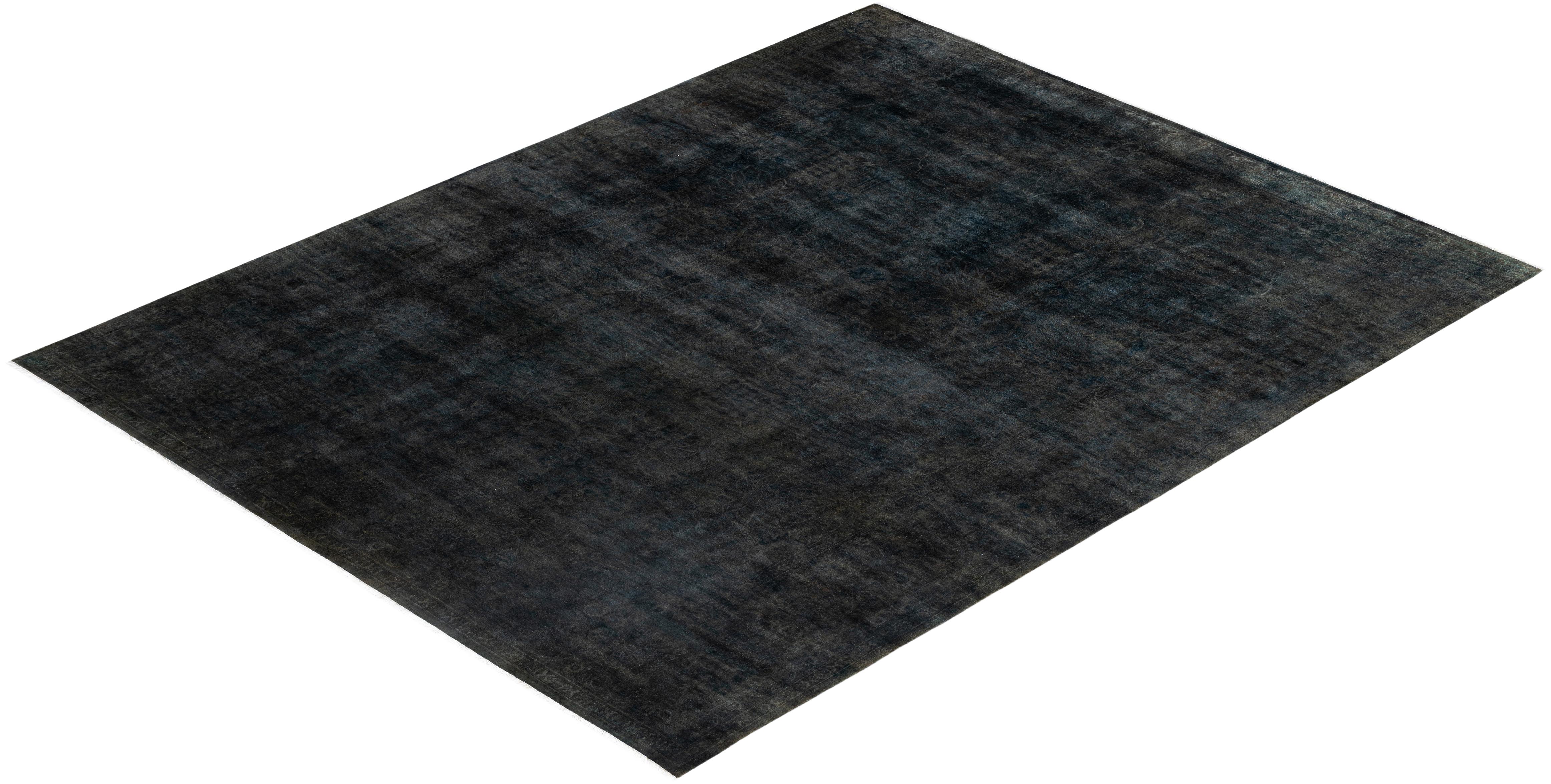 Tapis de sol en laine gris surteint unique en son genre 9' 1