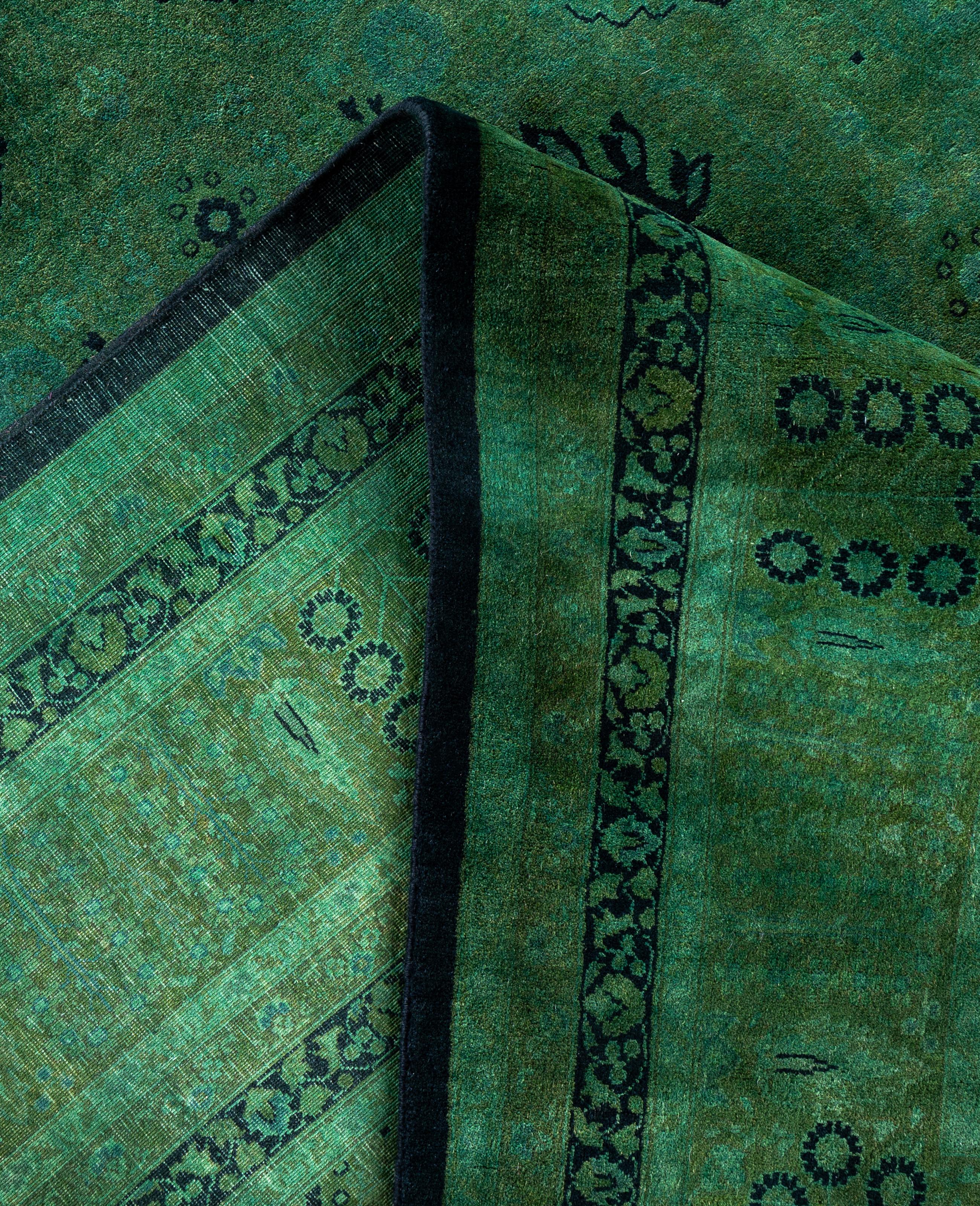 XXIe siècle et contemporain Tapis de sol en laine Overdyed One-of-a-Kind Green 8' 2