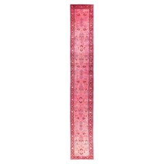 Runner rosa in lana unico sovratinto 2' 7" x 18' 1"