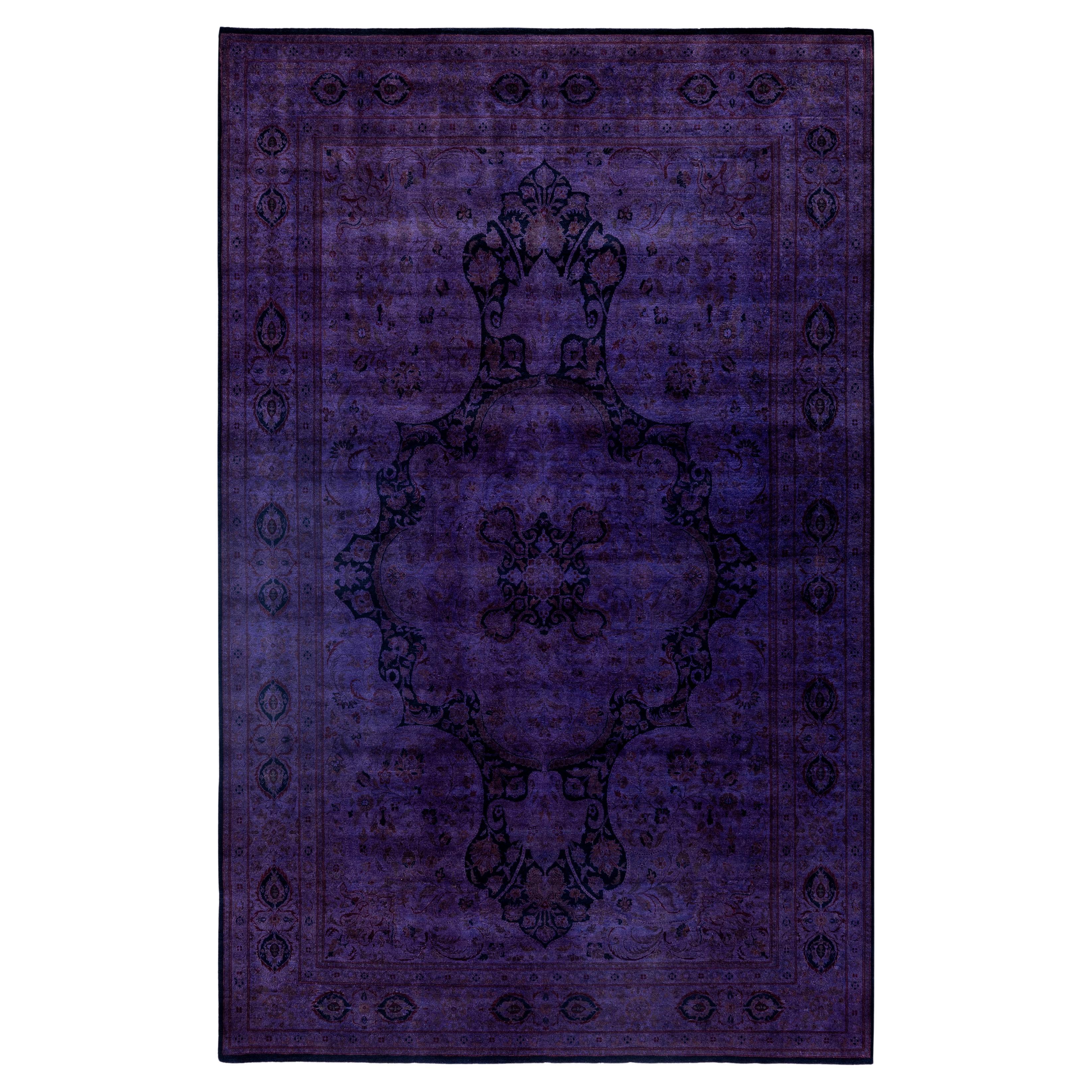 Overdyed One-of-a-Kind Wolle lila Bereich Teppich 6' 0" x 9' 6"