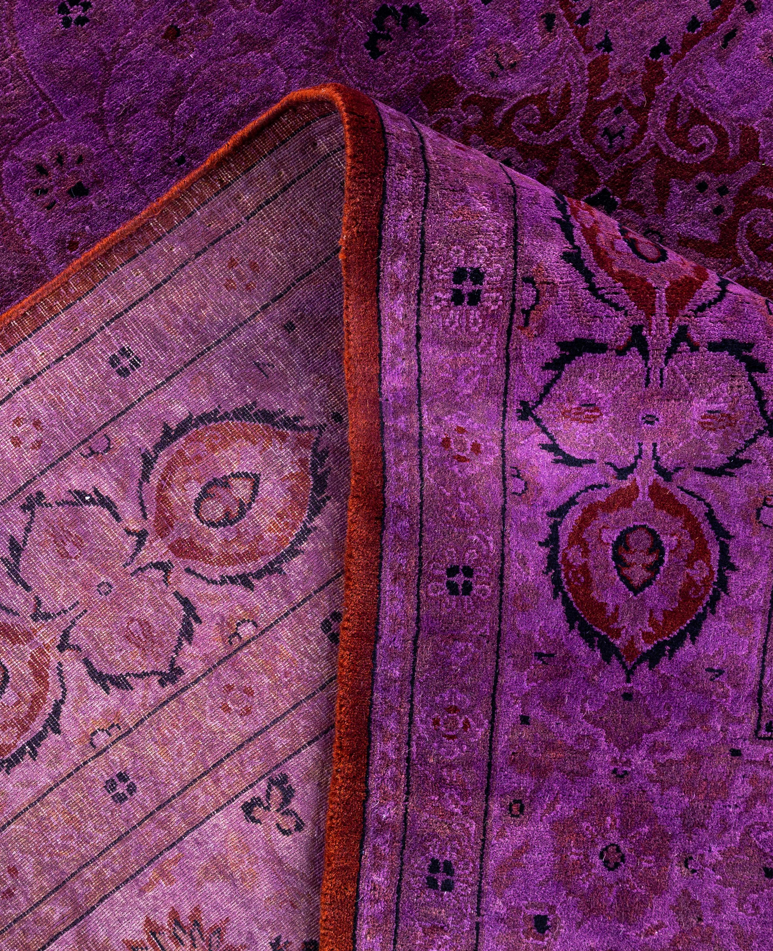 XXI secolo e contemporaneo Tappeto Overdyed One-of-a-Kind Wool Purple Area Rug 6' 2