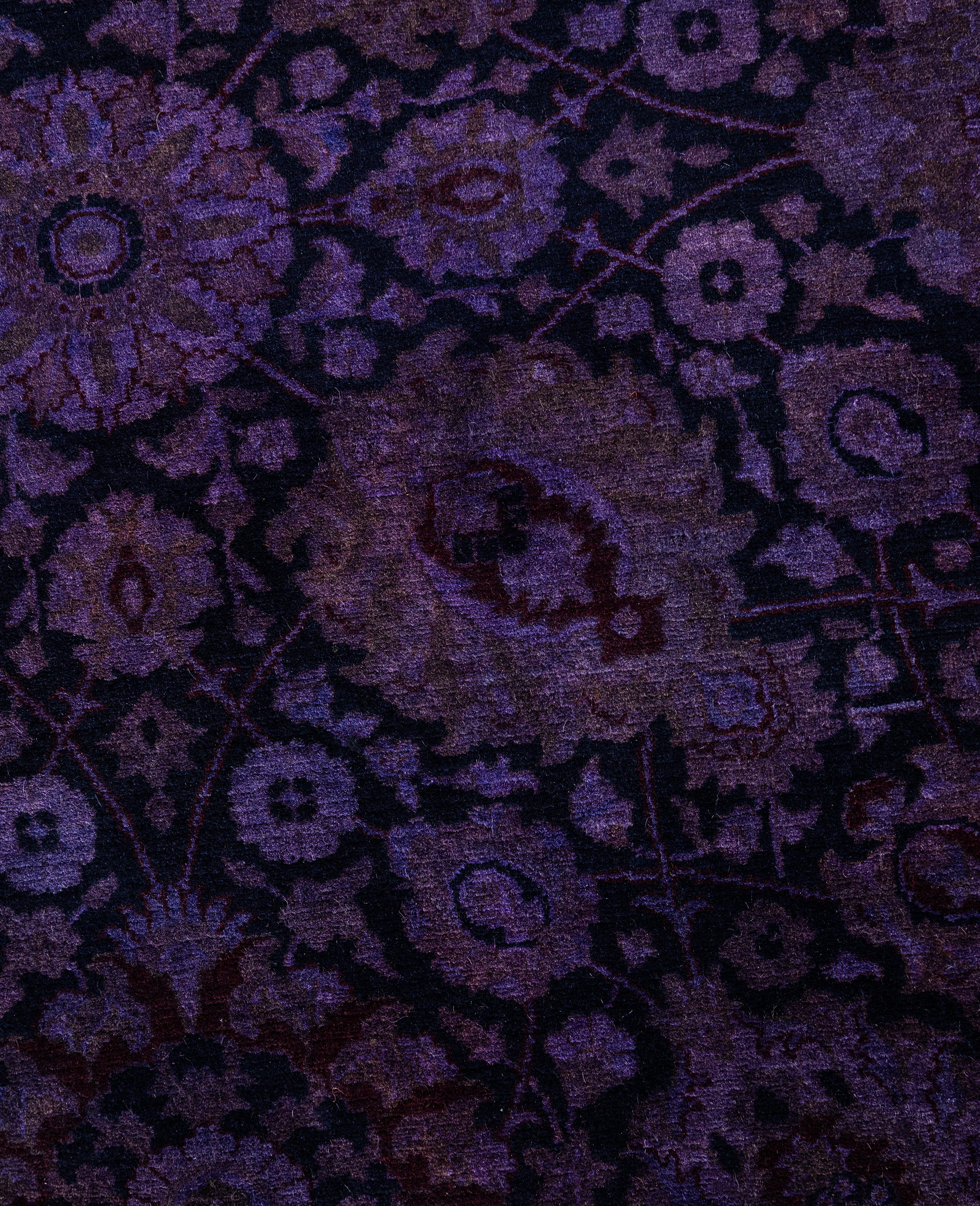 Pakistano Tappeto rotondo in lana viola Overdyed One-of-a-Kind 6' 1