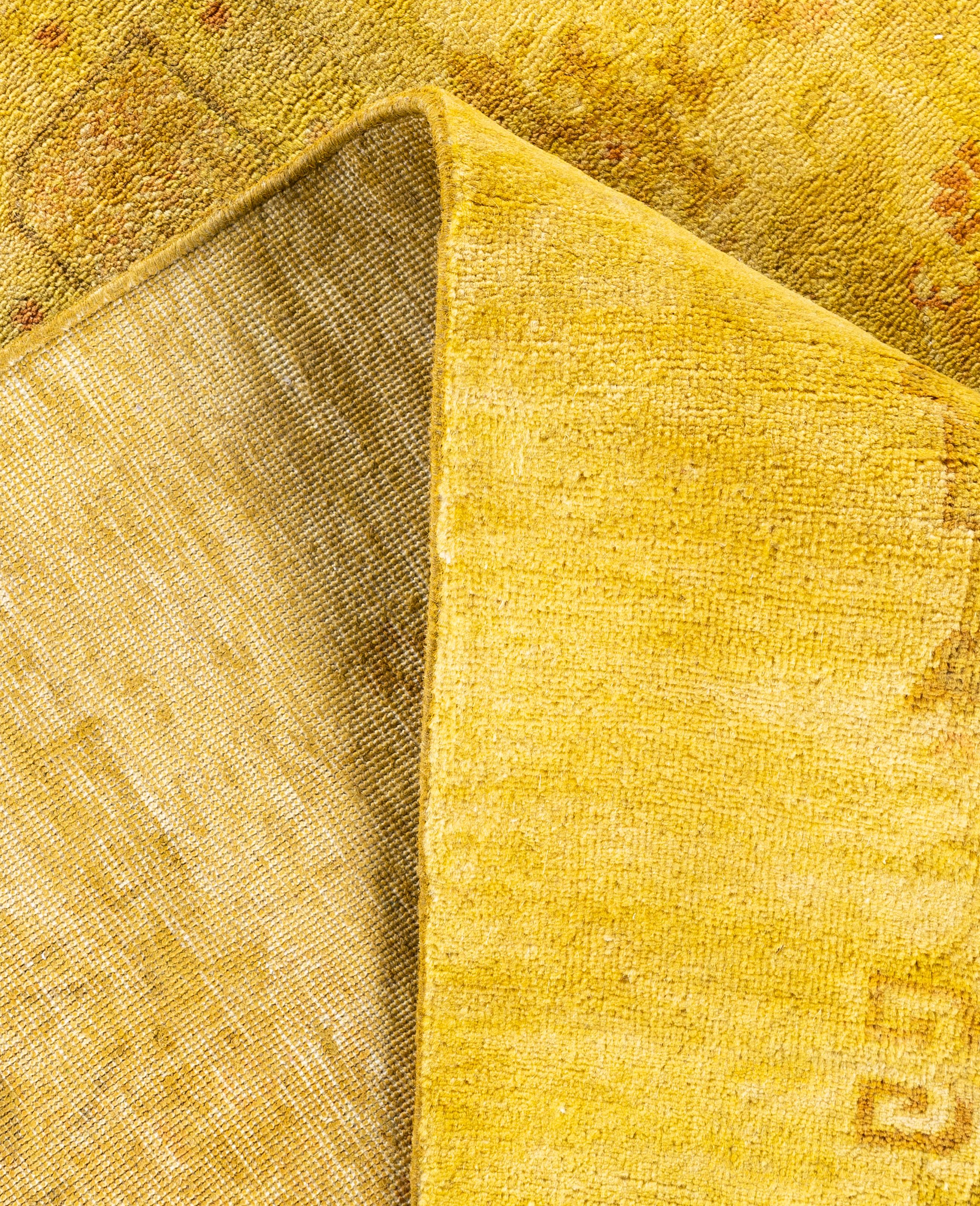 XXI secolo e contemporaneo Tappeto giallo in lana Overdyed One of a-Kind 4' 1