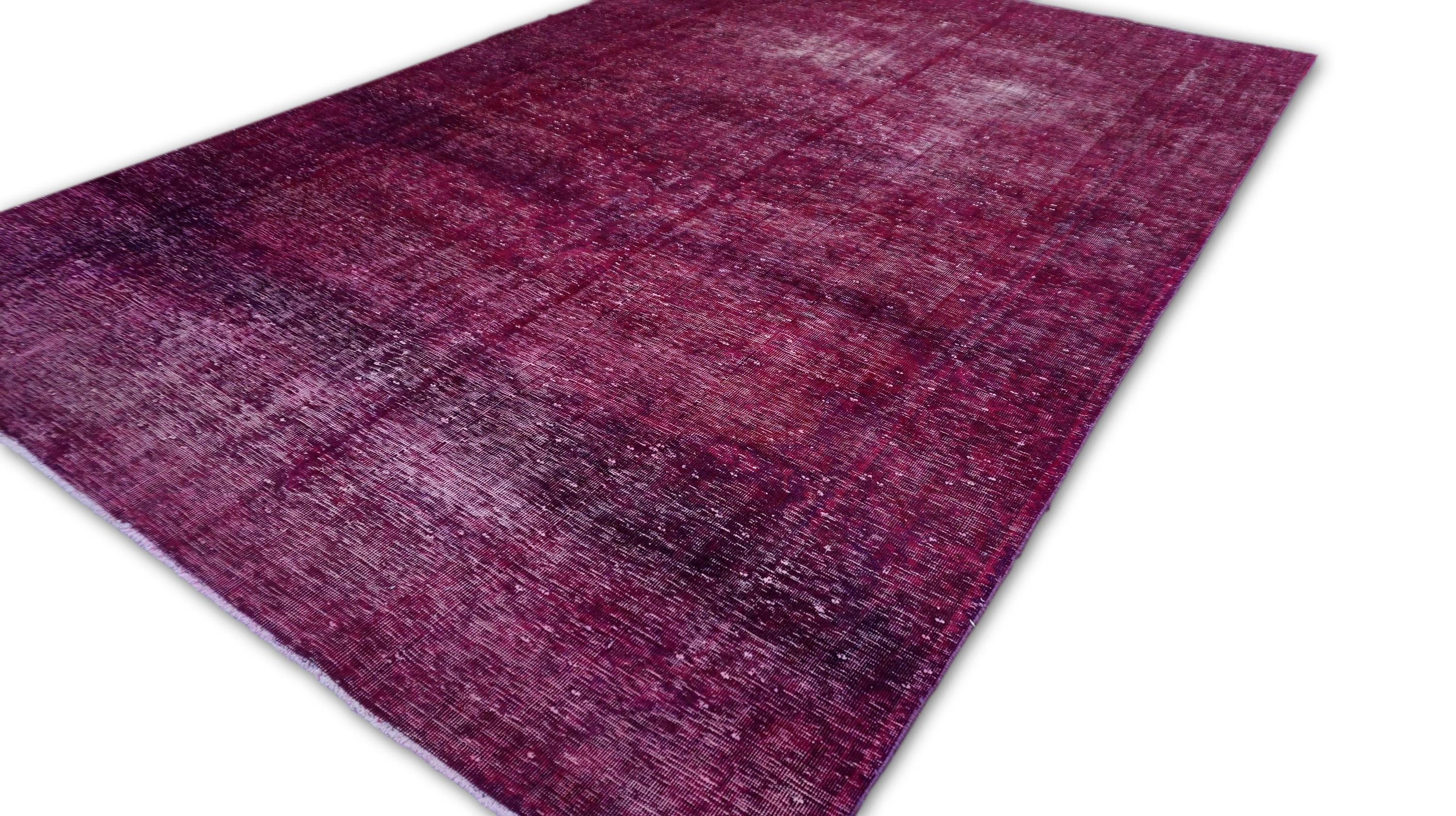 Overdyed Pflaume Lavendel Wollteppich 7'1''x10'8'' (Moderne) im Angebot