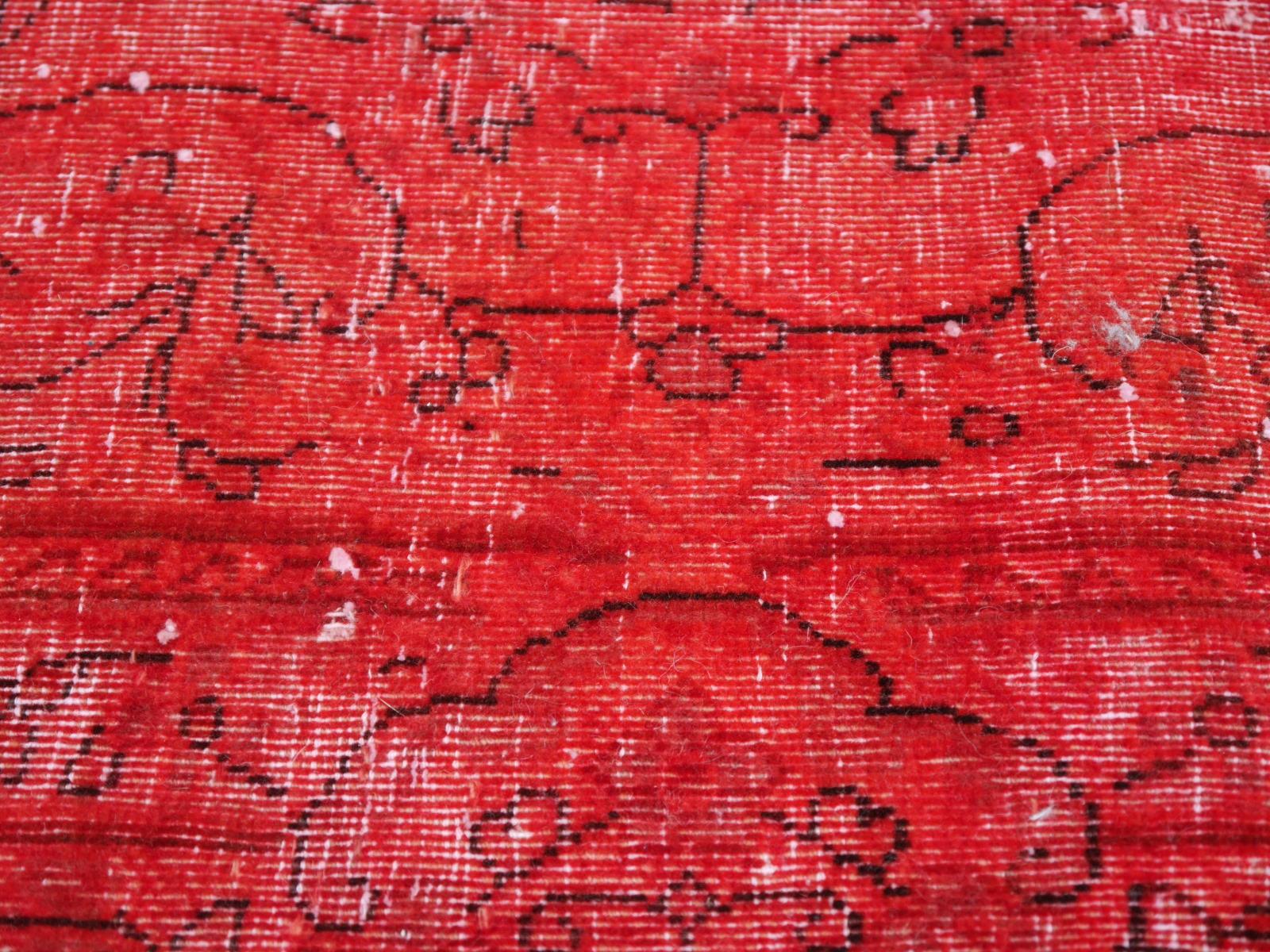 Overdyed Red Turkish Vintage Rug with Industrial Look (Wolle)