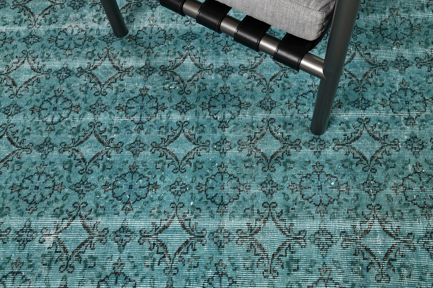 Alfombra Anatolia Turca Vintage Sobreteñida en Bueno estado para la venta en WEST HOLLYWOOD, CA