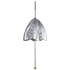Lampe à suspension sculptée « Overlay I » de Paul Matter