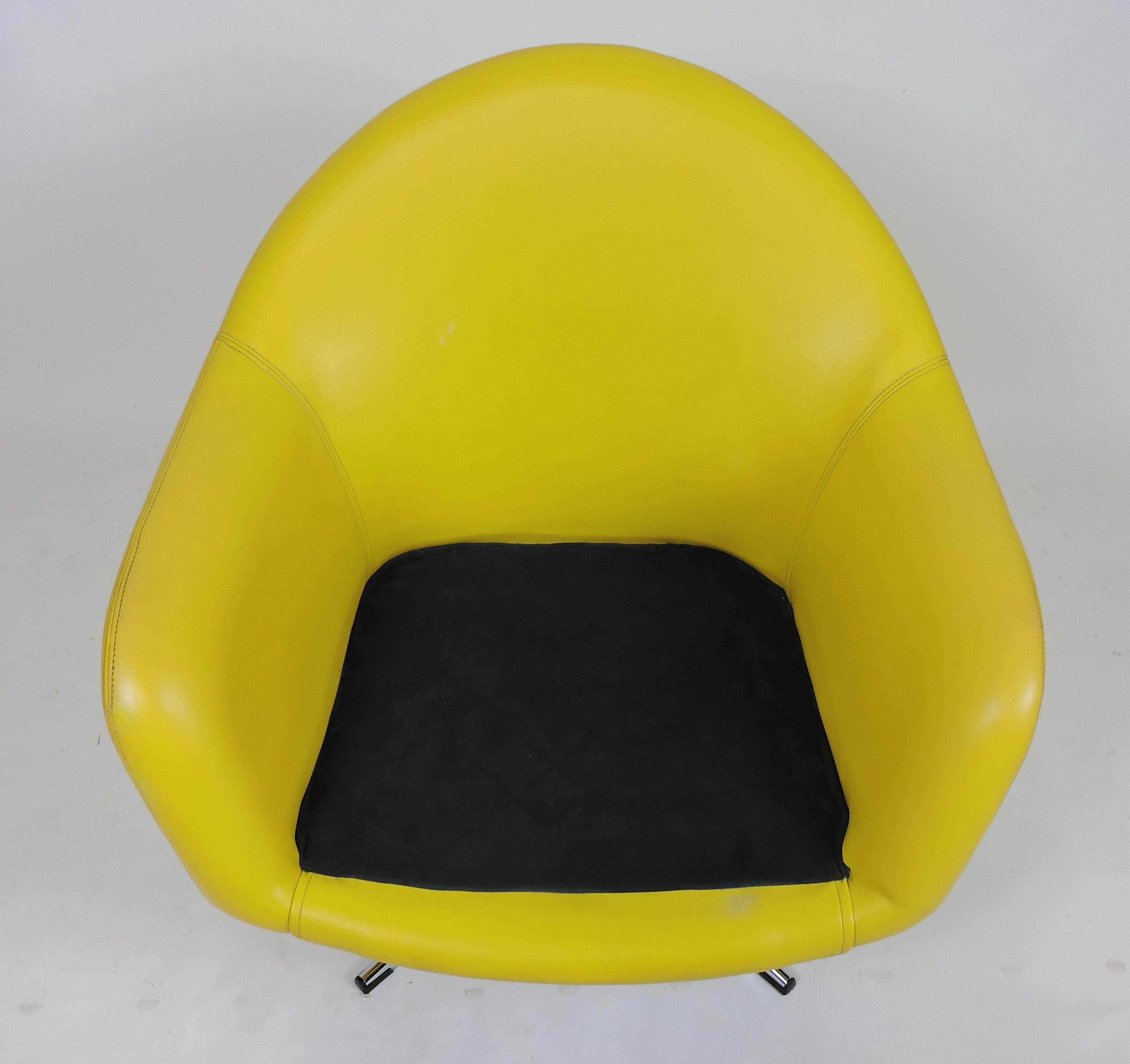 Upholstery Overman Mid-Century Modern Chrome Swivel Pod Chair in Yellow
