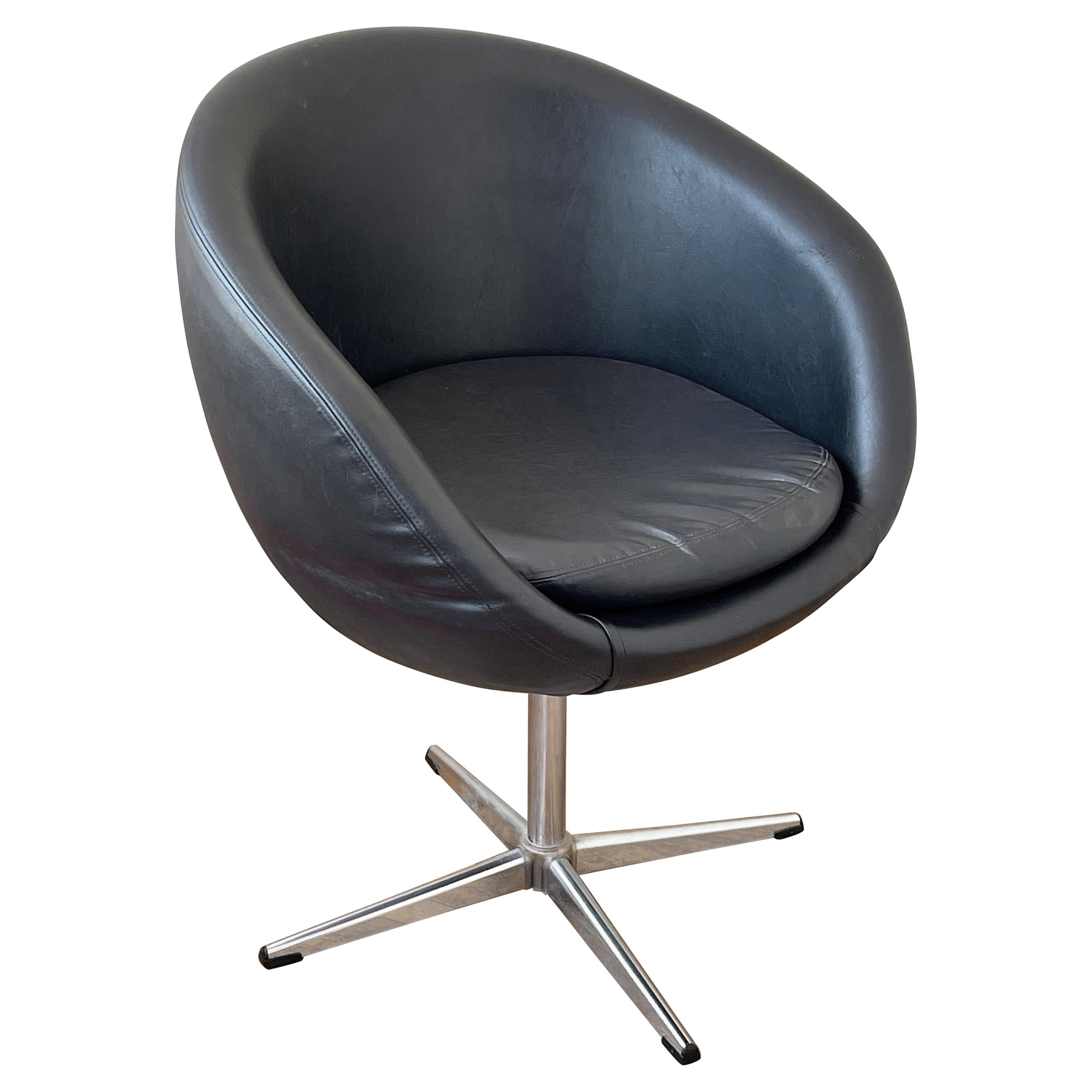 Overman Pod Mid Century Black Swivel Lounge Chair Space Age
