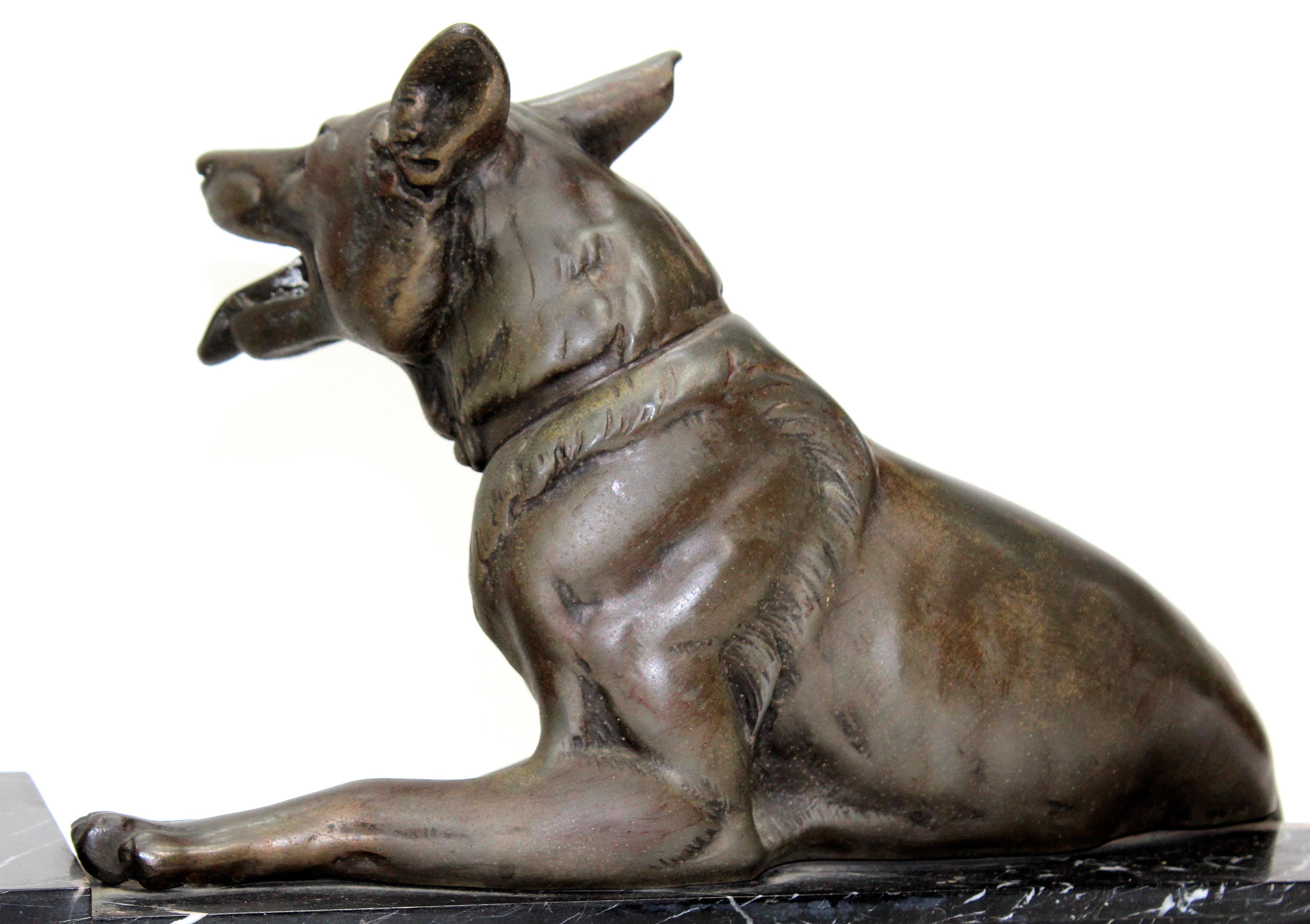20th Century Louis-Albert Carvin Dog Animalier Art Deco Sculpture in Marble and Bronze 