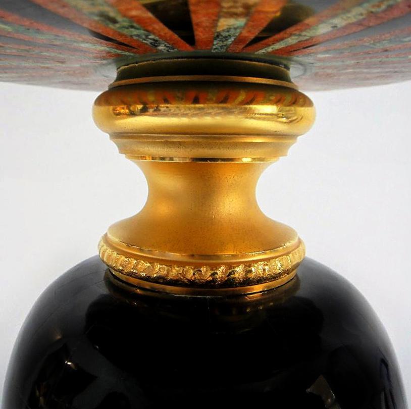Laudarte Srl Oversale Urne aus Marmor, Bronze und Horn, Italien (Neoklassisches Revival) im Angebot