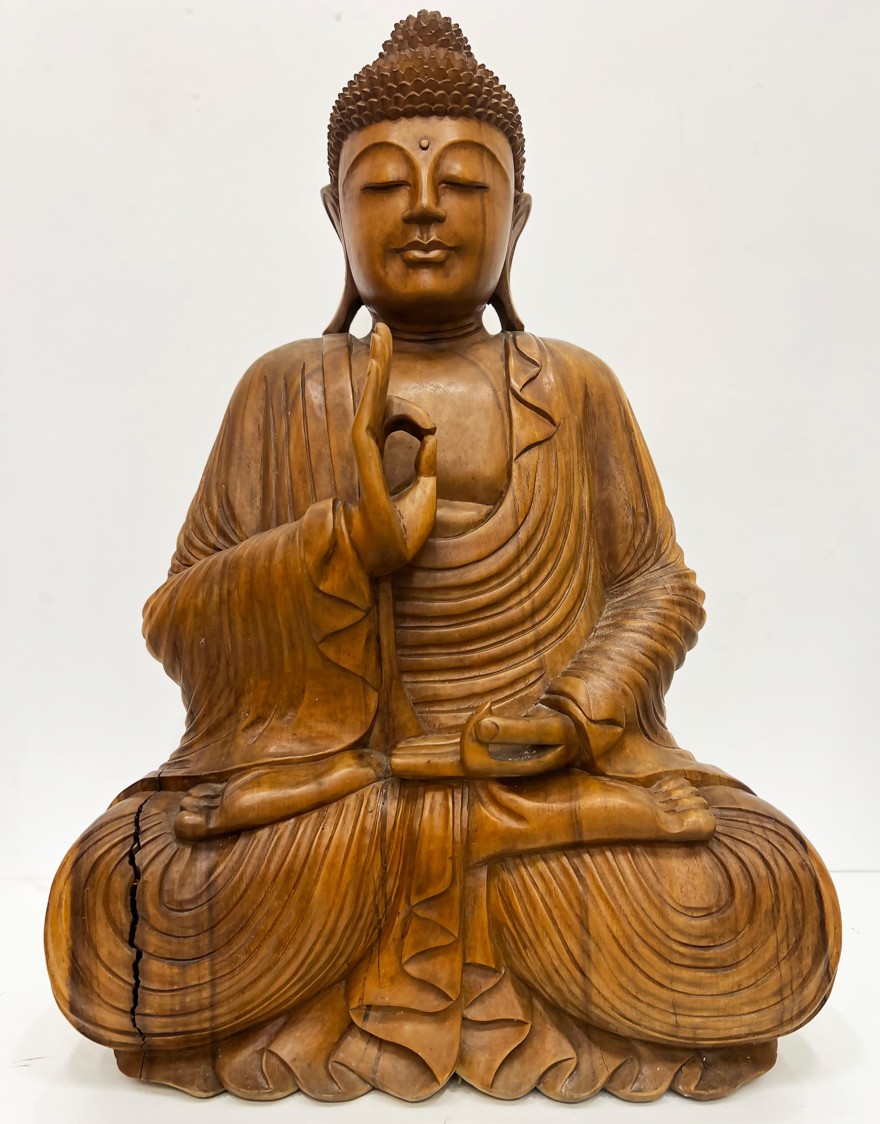 Übergroße handgeschnitzte asiatische Buddha-Skulptur im Vintage-Stil, Vitarka, Mudra-Lehrerin, Vitarka (Walnuss) im Angebot