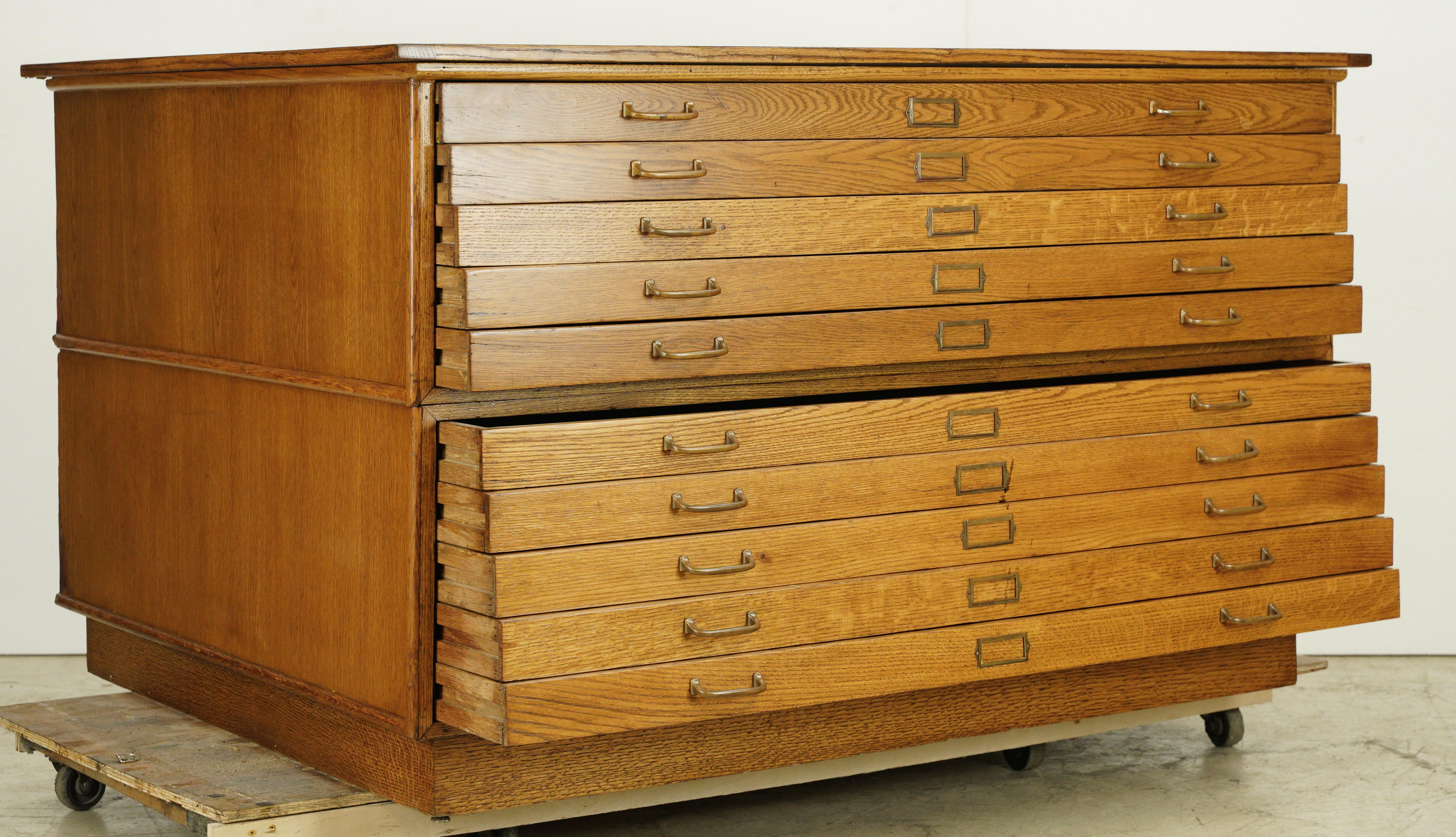 Oversize 10 Drawer Oak Flat File Map Cabinet For Sale 5