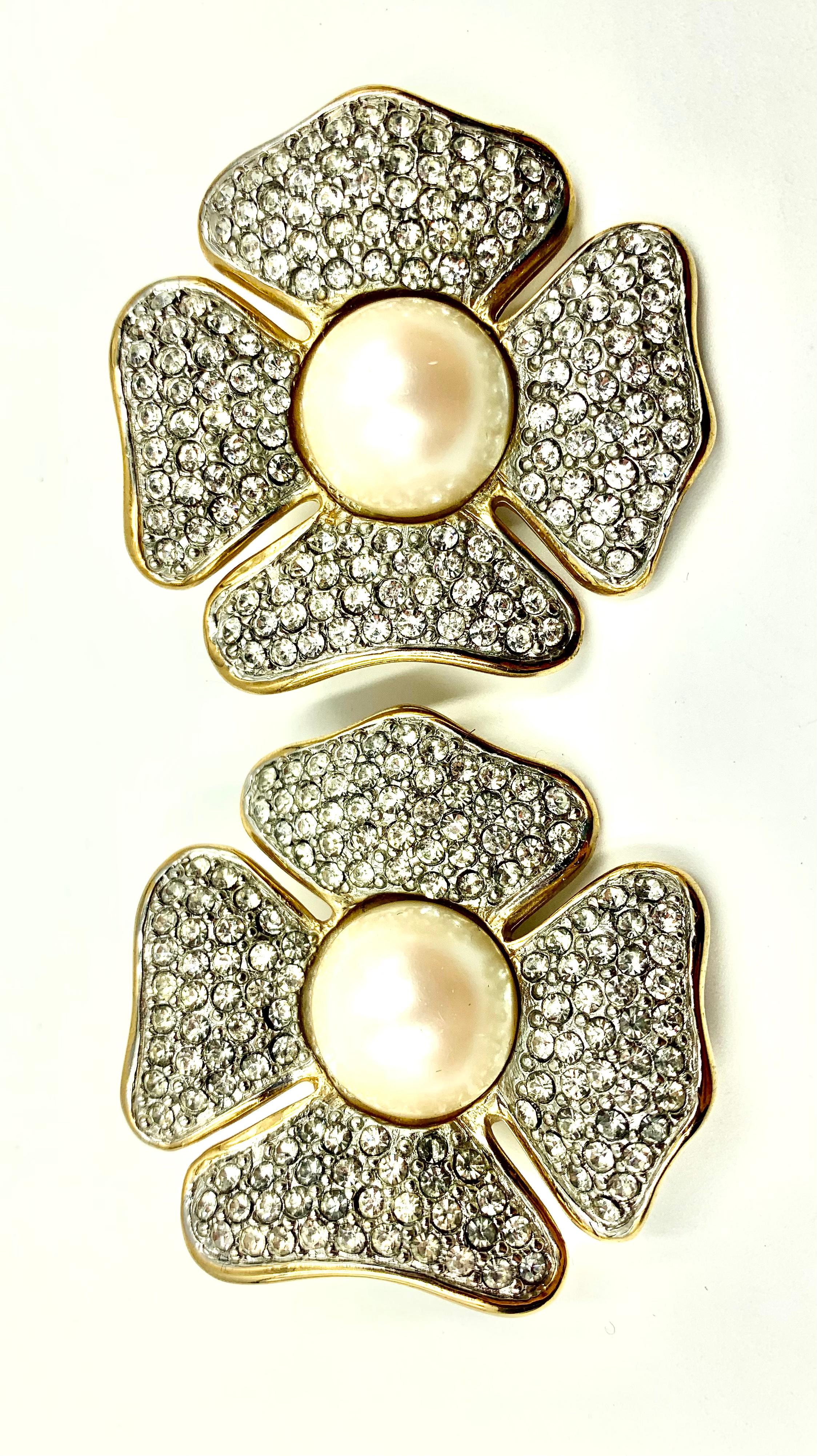 Italian Oversize 1980s Vintage Valentino Four-Leaf Clover Faux Pearl Crystal Earrings For Sale