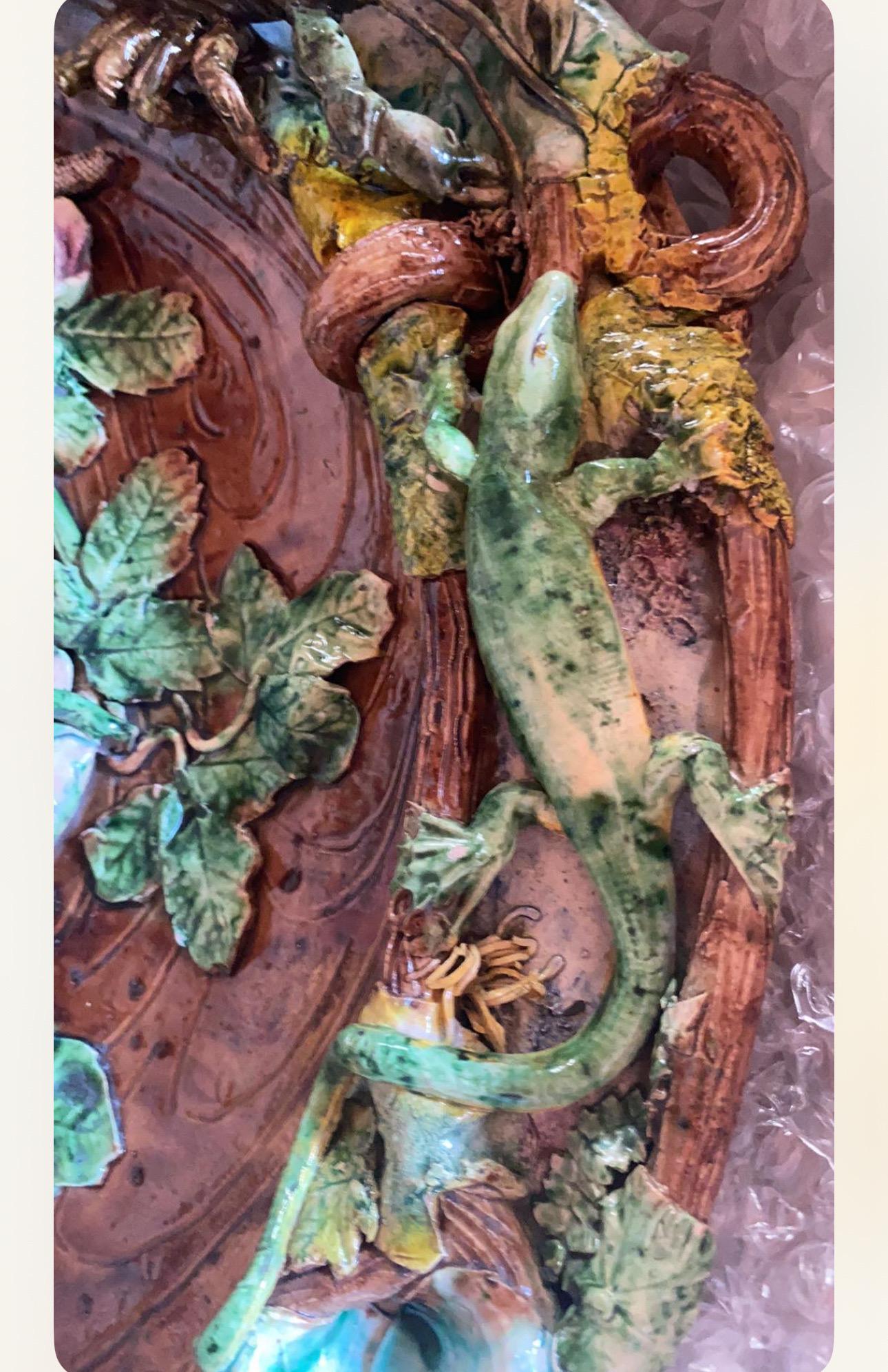Übergroße Majolika-Palissy-Wandschlangenteller aus dem 19. (Keramik) im Angebot