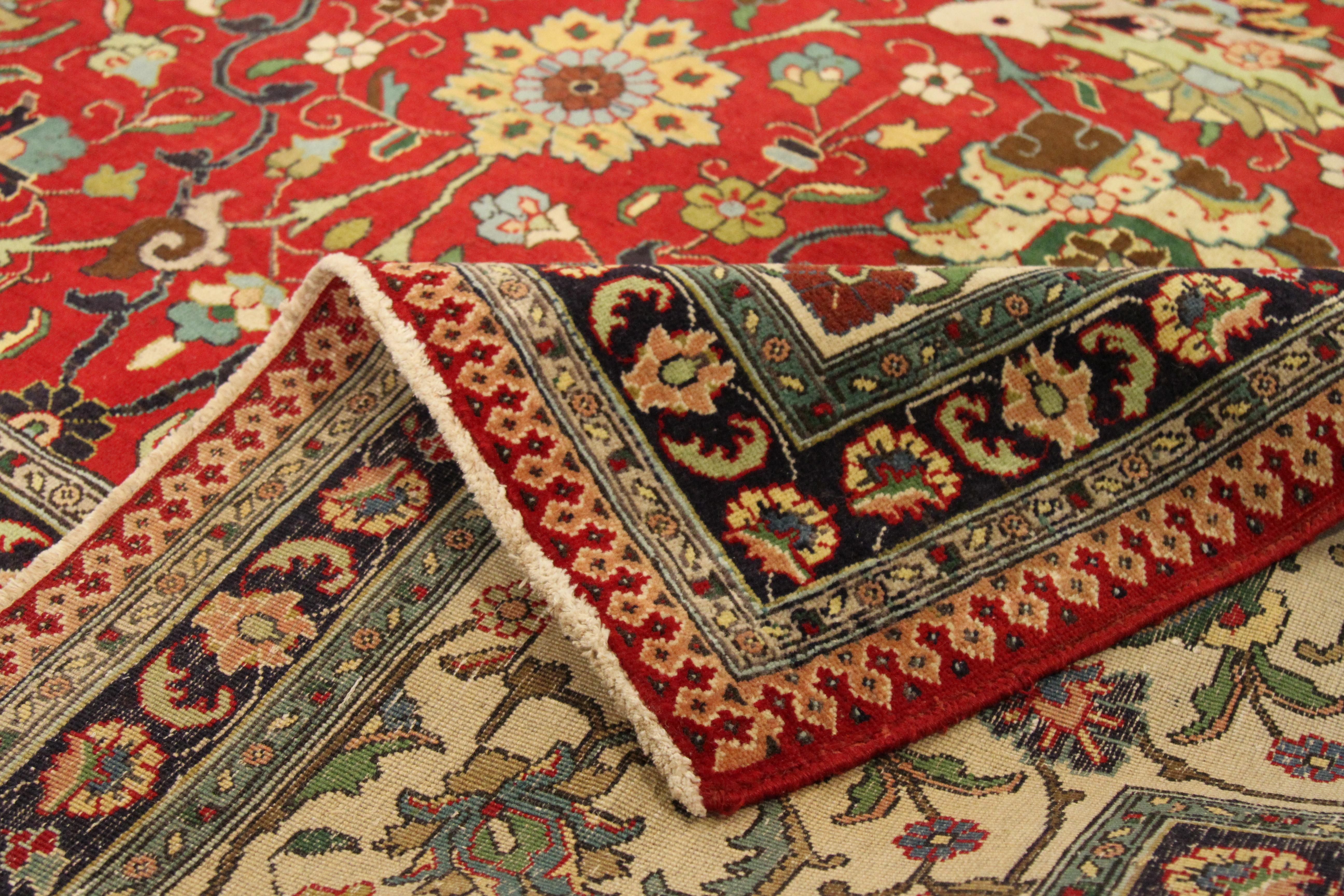 Oversize Antique Handmade Persian Rug Tabriz Design  In Excellent Condition For Sale In Dallas, TX