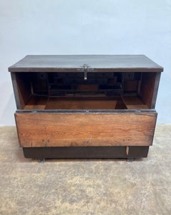 Oversize Antique Joseun Era Bandaji Trunk with Built-In Compartments