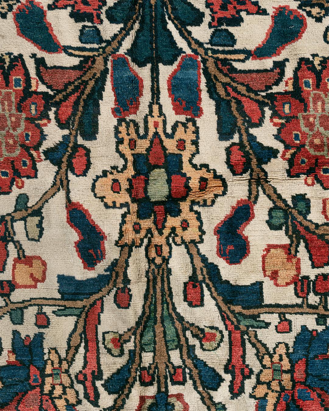 Oversize Antique Persian Baktiari Rug, circa 1890  12' x 18'10 For Sale 3