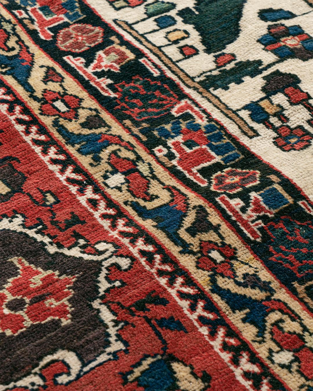 Oversize Antique Persian Baktiari Rug, circa 1890  12' x 18'10 For Sale 5