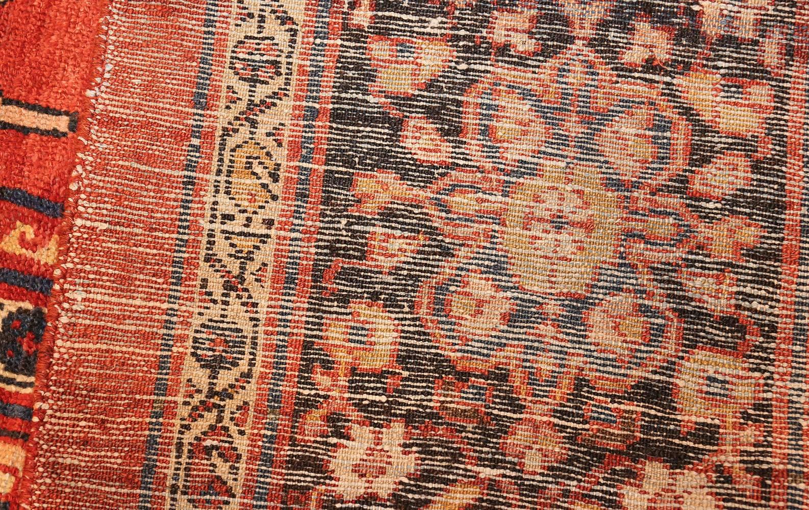 Antiker persischer Sultanabad-Teppich aus Persien. Größe: 13 Fuß 6 Zoll x 23 Fuß im Angebot 1