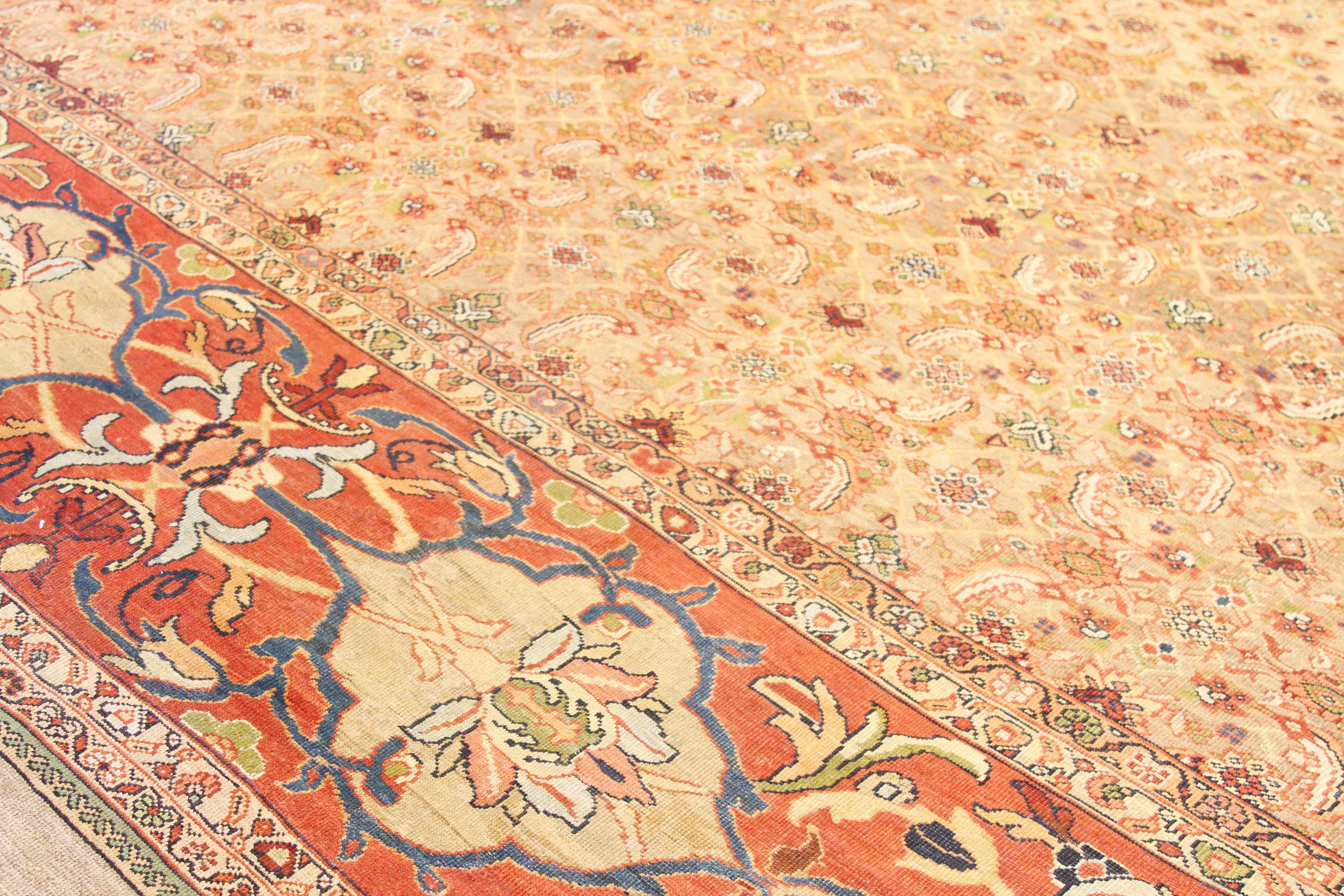 Oversize Antique Persian Sultanabad Rug with White and Pink Floral Details In Excellent Condition For Sale In Dallas, TX