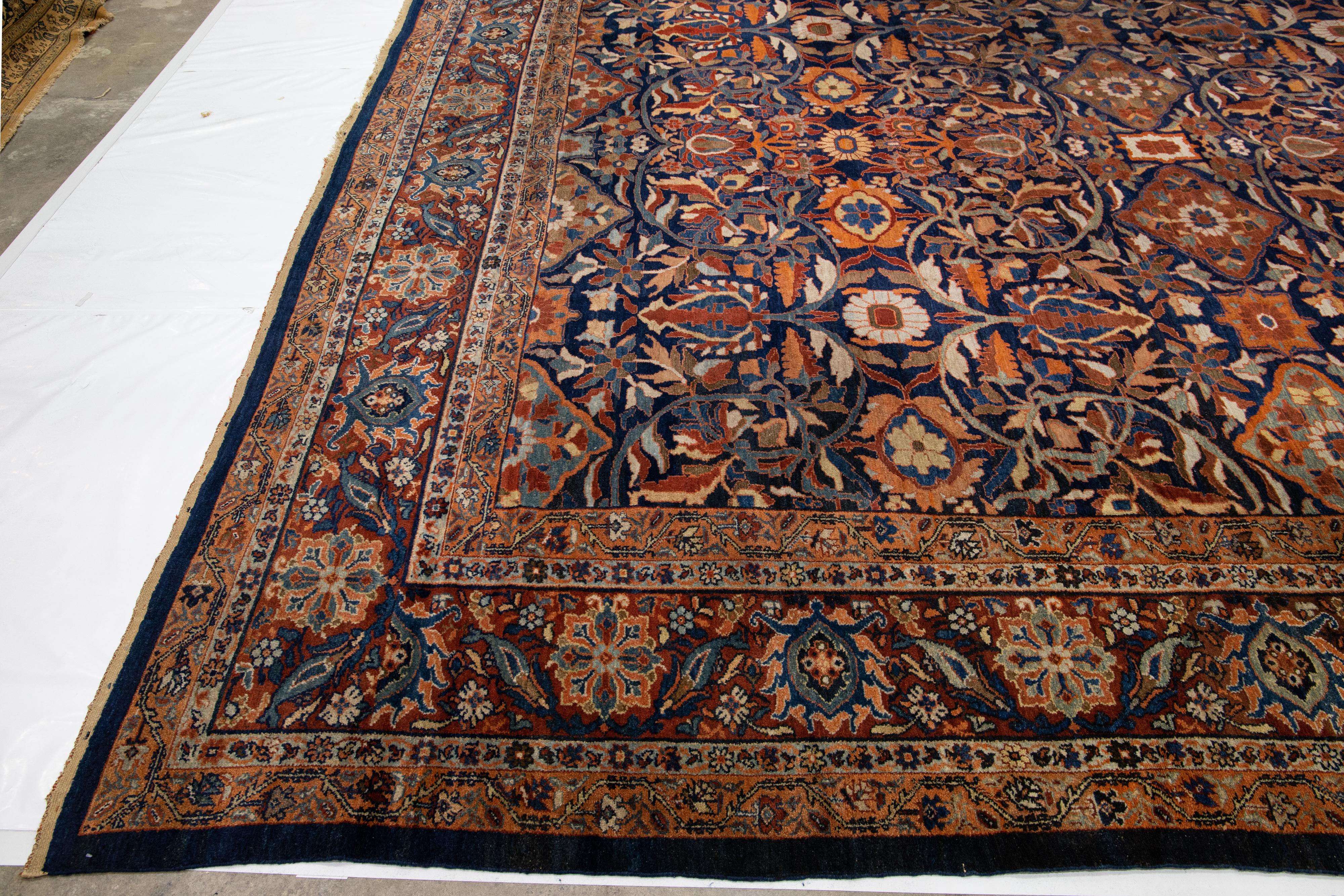 Antiker, mehrfarbiger, handgefertigter, geblümter Sultanabad-Teppich aus persischer Wolle in Übergröße im Angebot 5