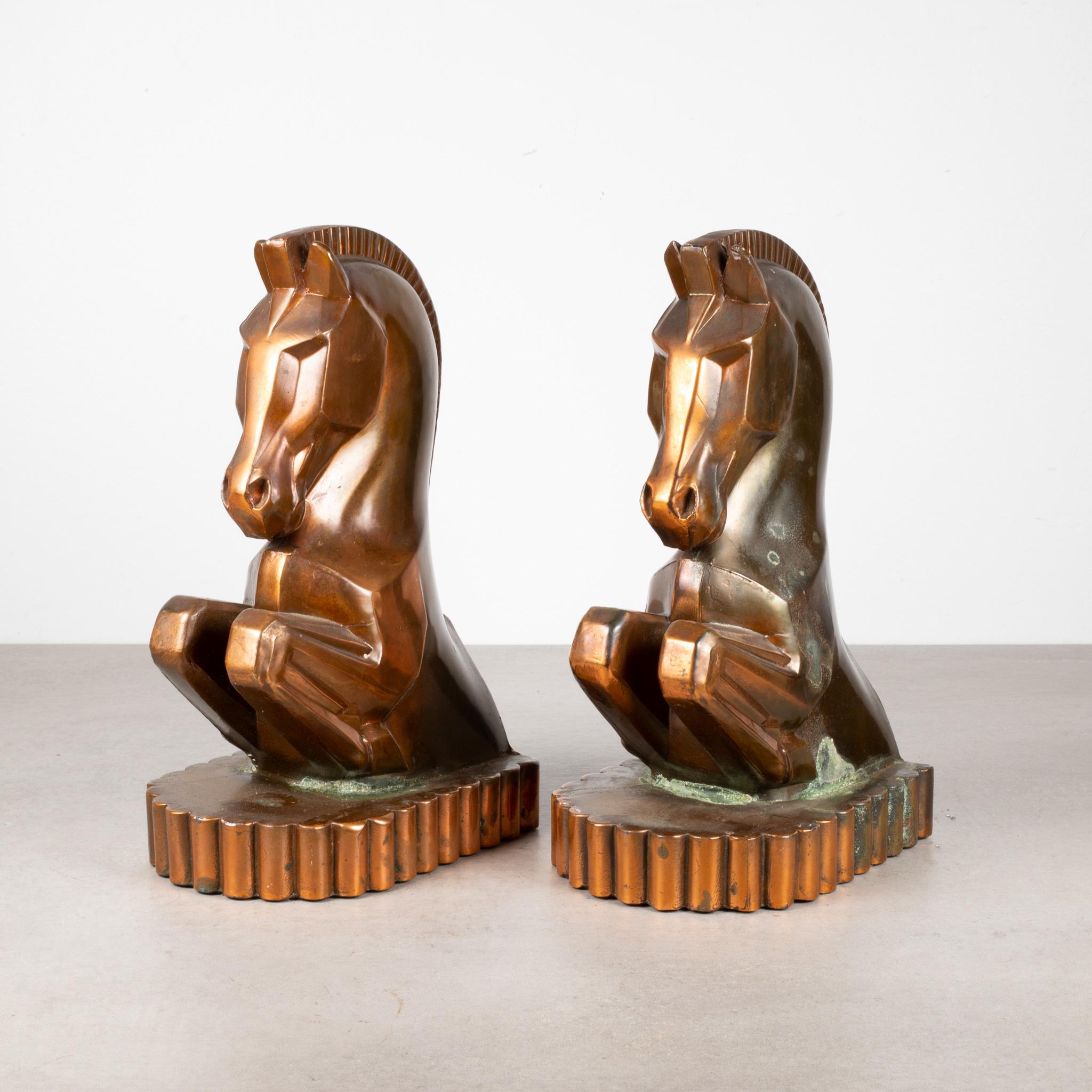 About

An original pair of large Art Deco bronze plated metal Trojan horse bookend designed and signed by Phillip Di Napoli. Manufactured by Champion Products, Los Angeles. Both pieces have retained their original satin bronze finish and are in good