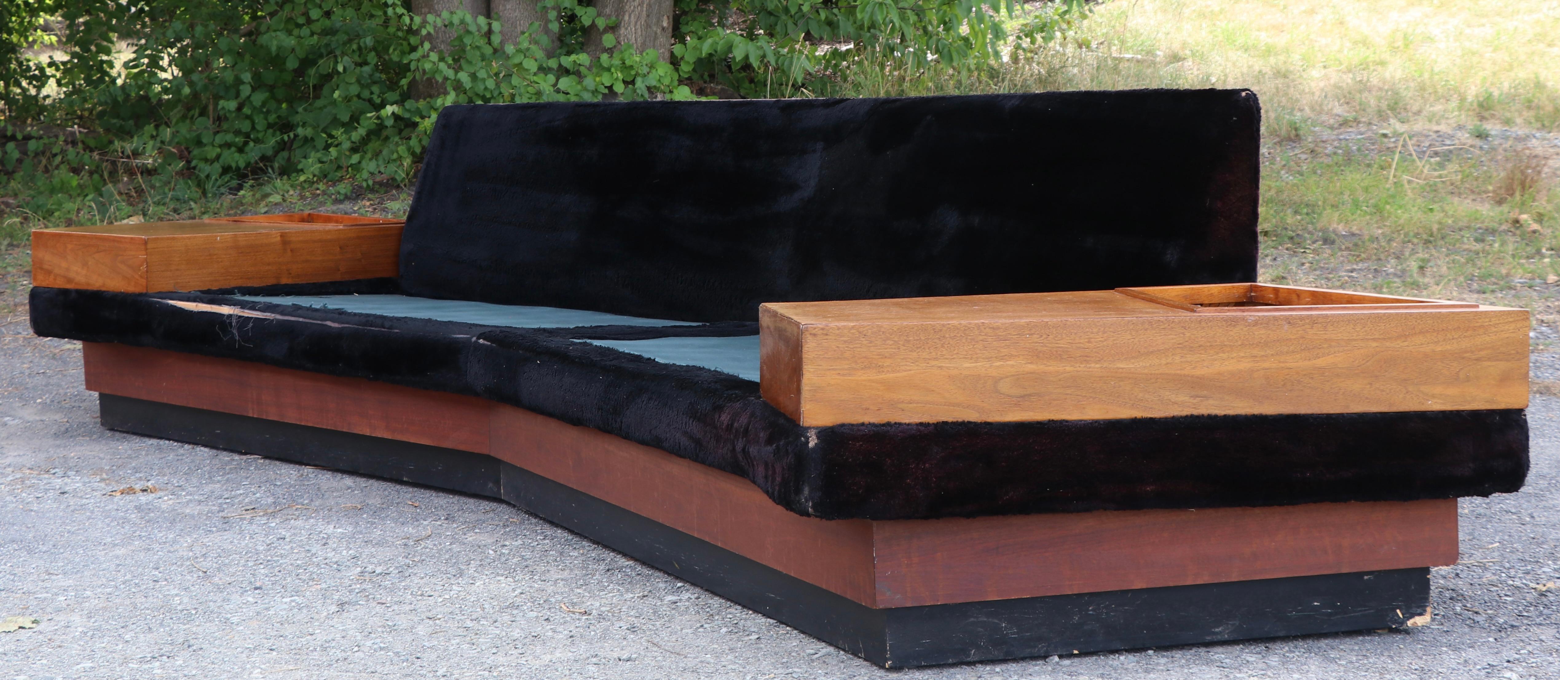Oversize Boomerang Sofa by Adrian Pearsall 3