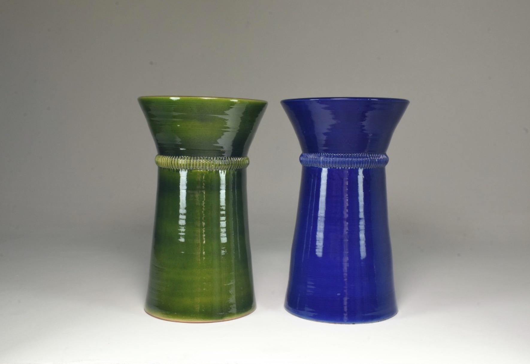 Smaltato Vaso in ceramica oversize di Jonathan Amar in vendita
