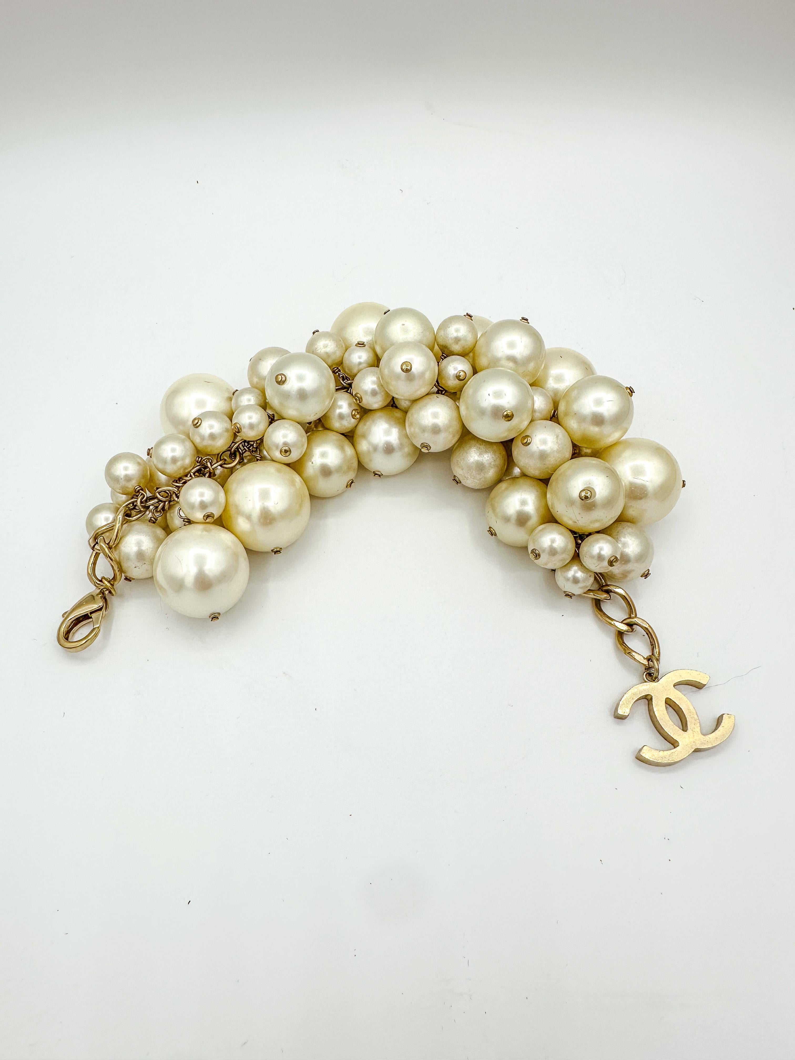 Contemporary Oversize Chanel Spring 2013 Runway Pearl Cluster Bracelet For Sale