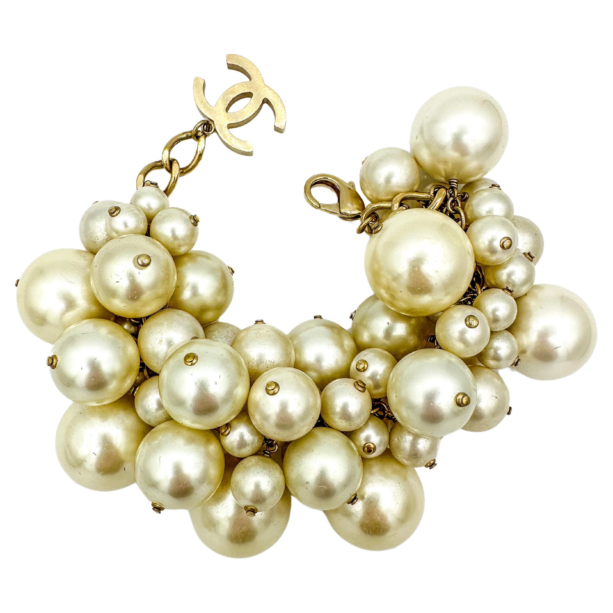 Oversize Chanel Spring 2013 Runway Pearl Cluster Bracelet For Sale