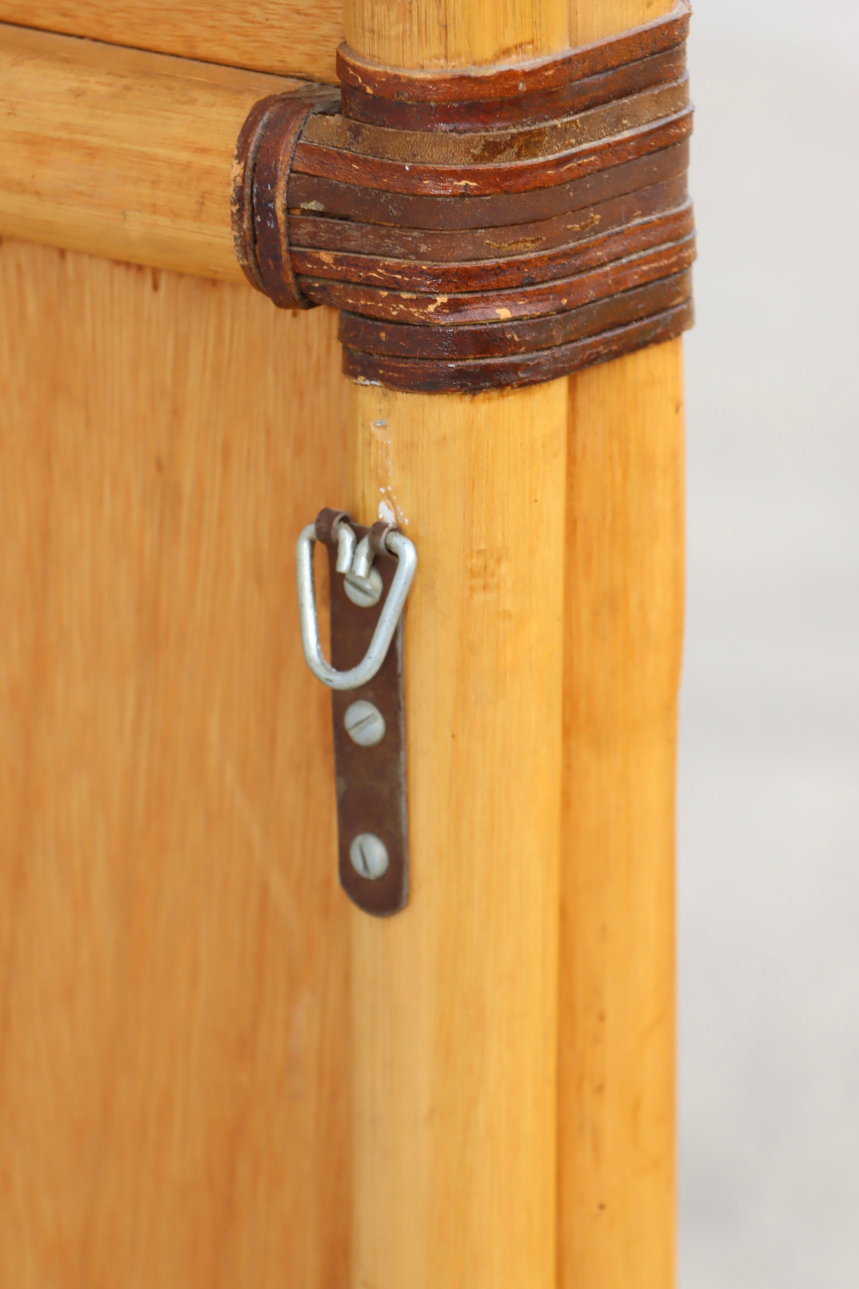 Übergroßer Wandspiegel aus Rattan und Bambus mit Kuppelaufsatz im Angebot 11