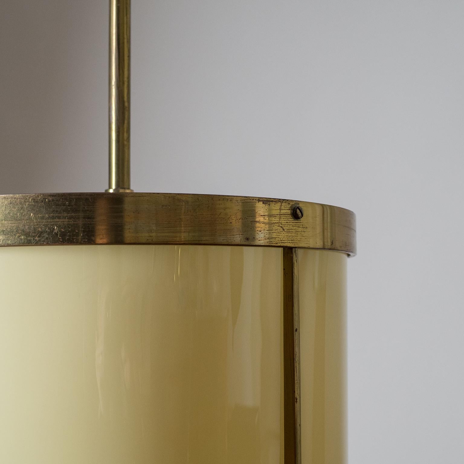 Oversize Drum Lantern, 1930s, Sand-Colored Glass and Brass In Good Condition For Sale In Vienna, AT