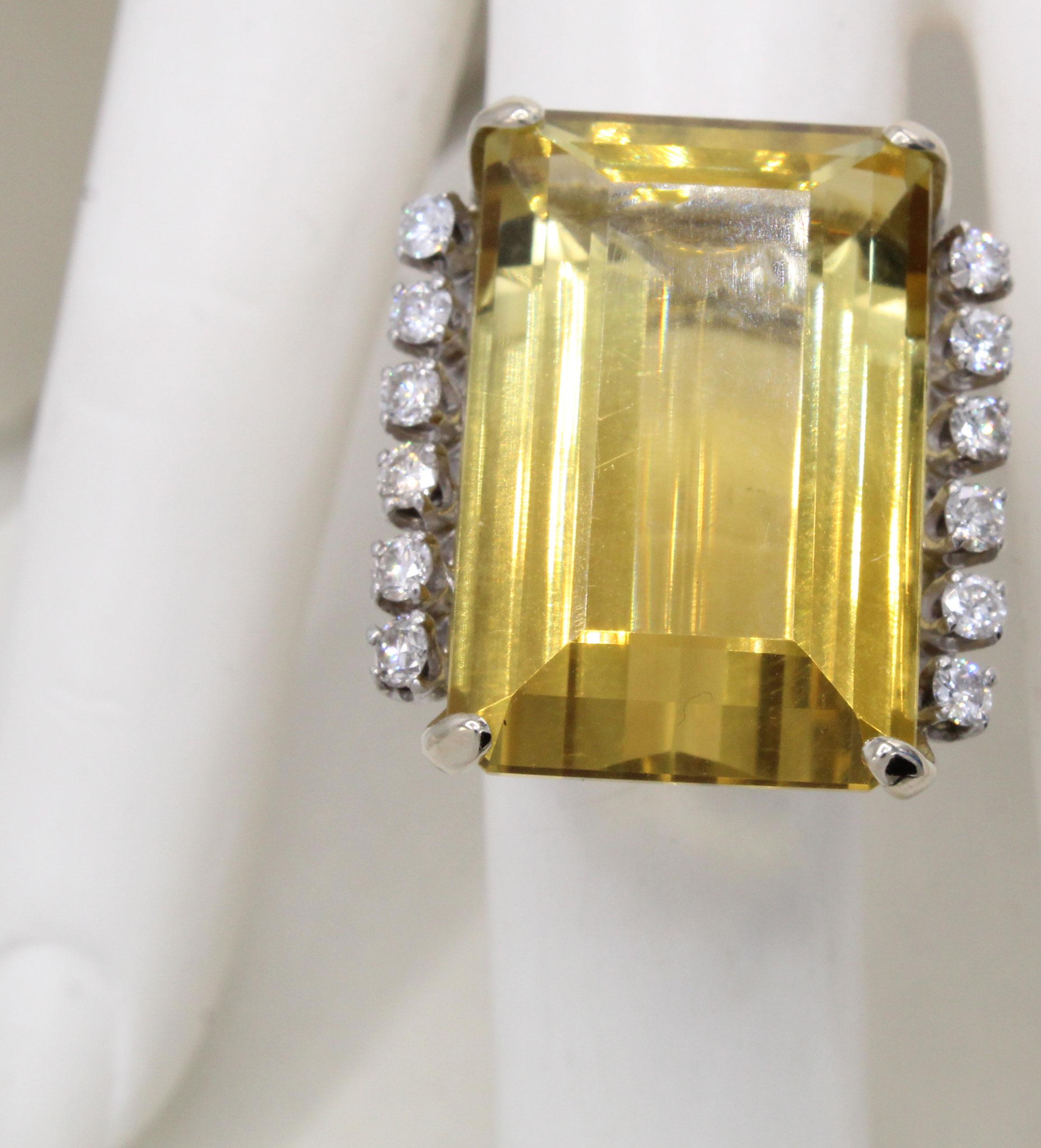Bague surdimensionnée en or, citrine dorée et diamants Unisexe en vente