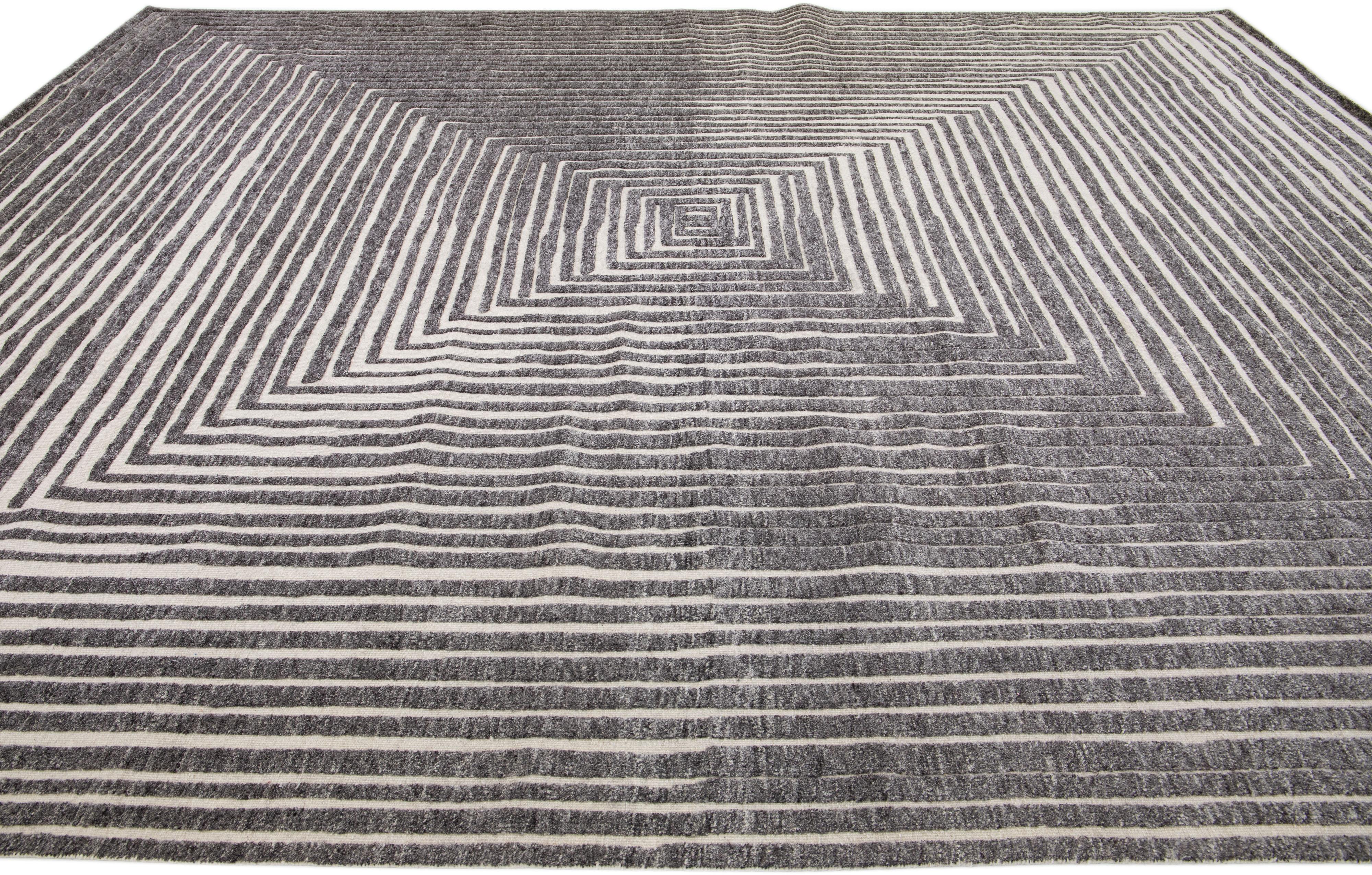 Indian Oversize Modern Moroccan Style Gray Wool Rug with Op Art Design by Apadana For Sale