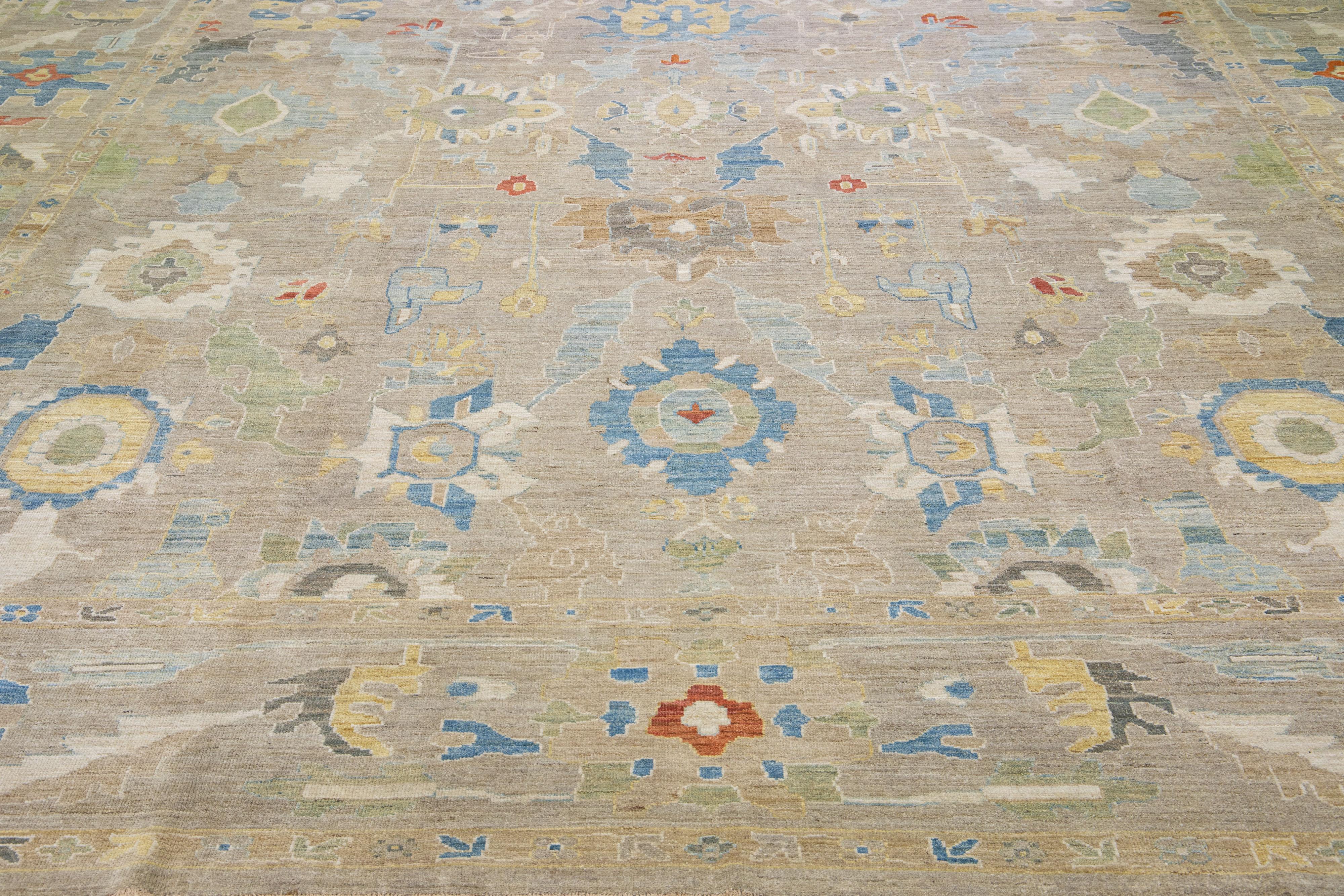 Moderner handgefertigter Sultanabad-Wollteppich in Beige in Übergröße mit Blumenmuster im Angebot 2