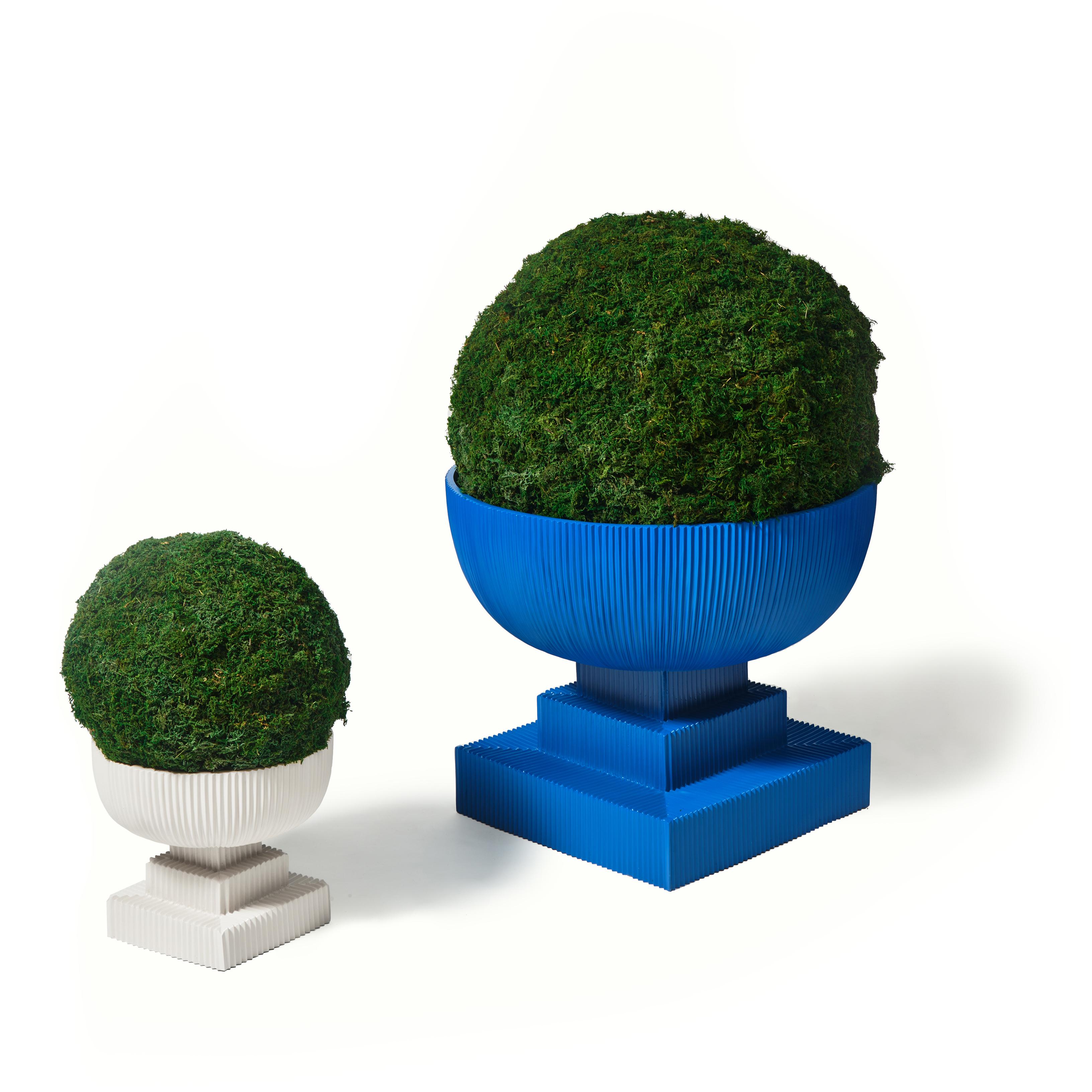 Urna Moderna Sobredimensionada Jardinera de Fibra de Vidrio para Exterior e Interior 'Azul' Bandeja de Drenaje Fibra de vidrio en venta