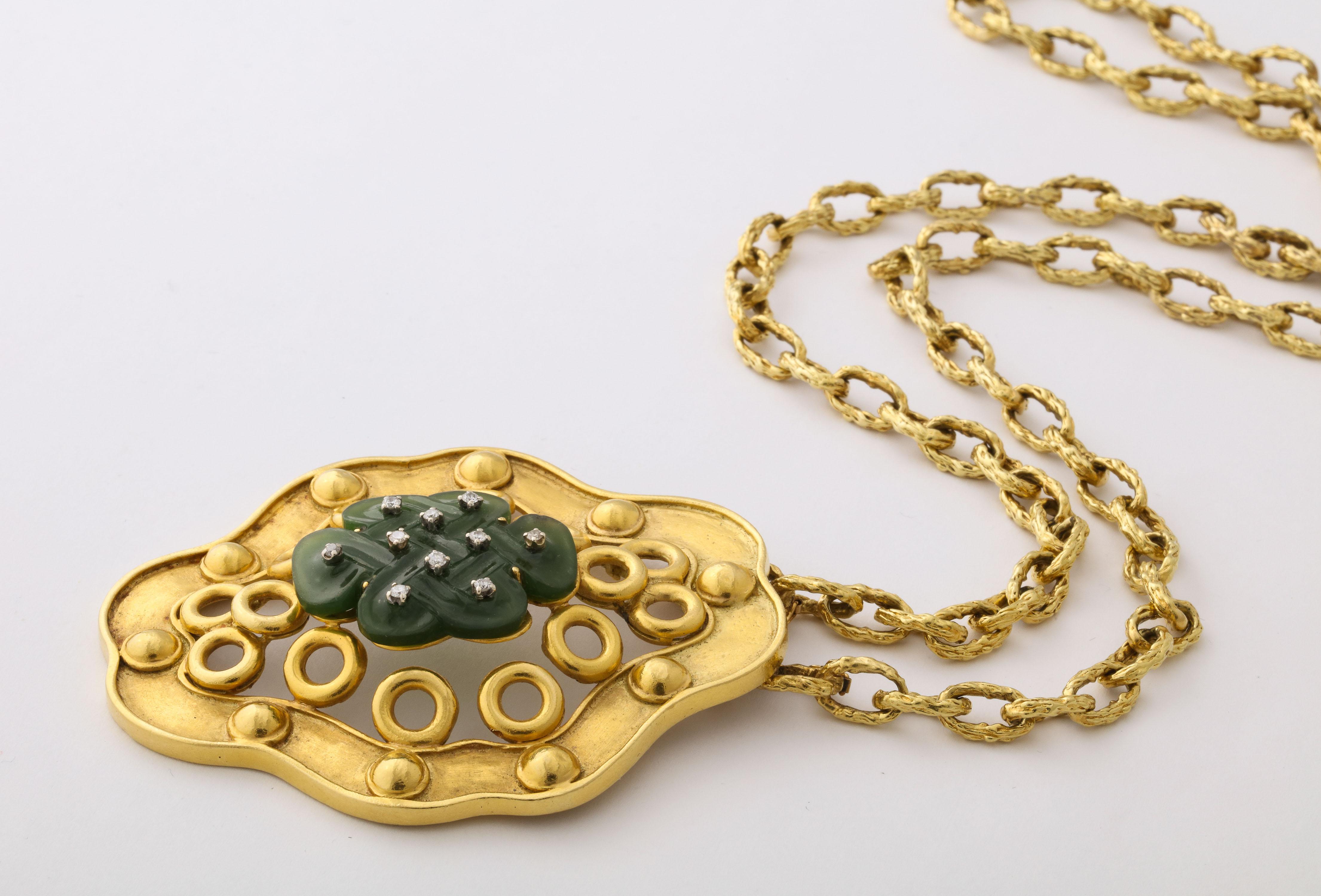 Oversize Nephrite Pendant on Removable Textured Chain In Excellent Condition In New York, NY