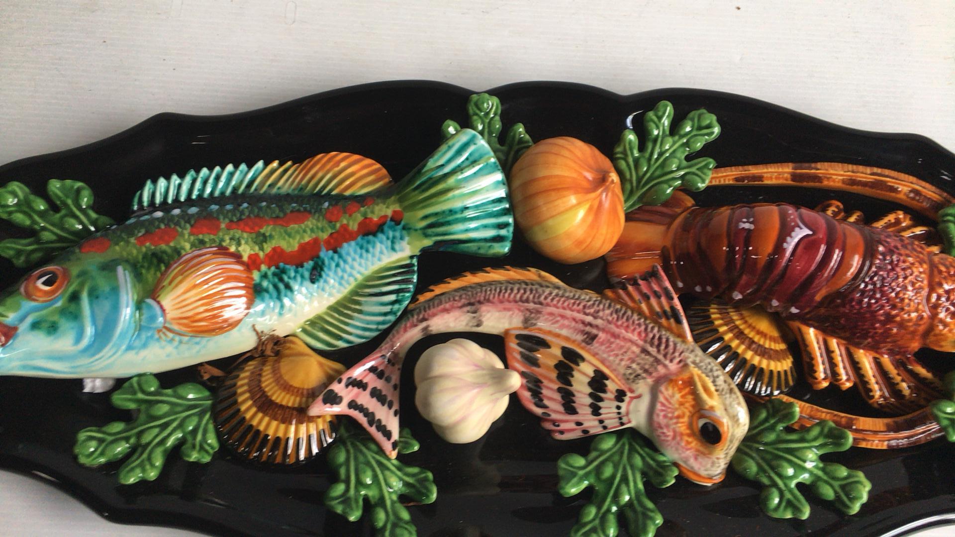 Mid-Century Modern Oversize Oval Majolica Palissy Fish and Lobster Platter Vallauris, circa 1950