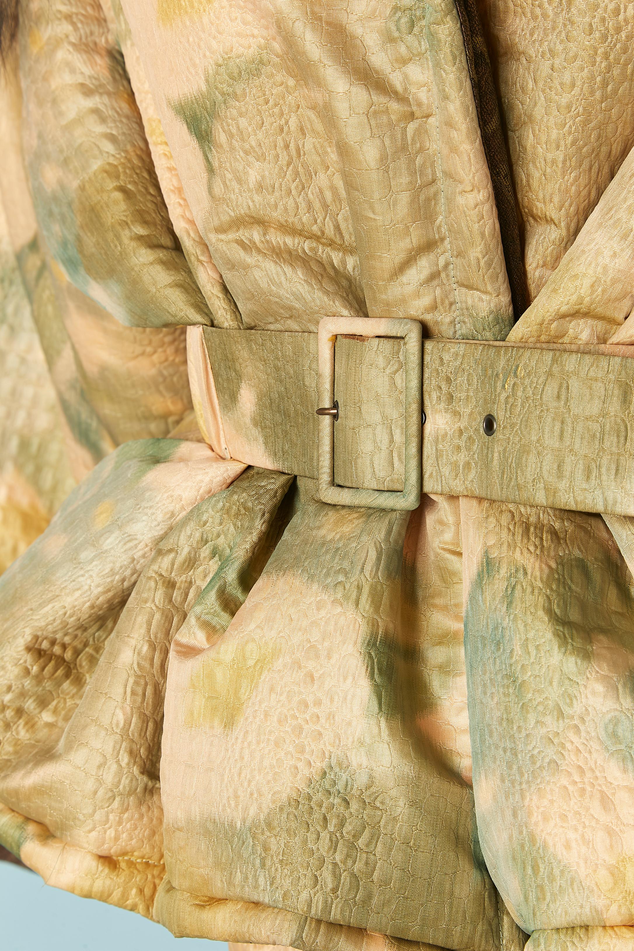 Veste surdimensionnée imprimée avec col et ceinture en renard Christian Lacroix  Excellent état - En vente à Saint-Ouen-Sur-Seine, FR