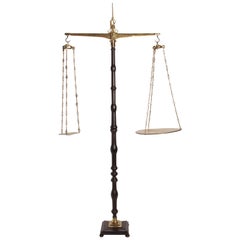 Oversize Scale, Italy 1850