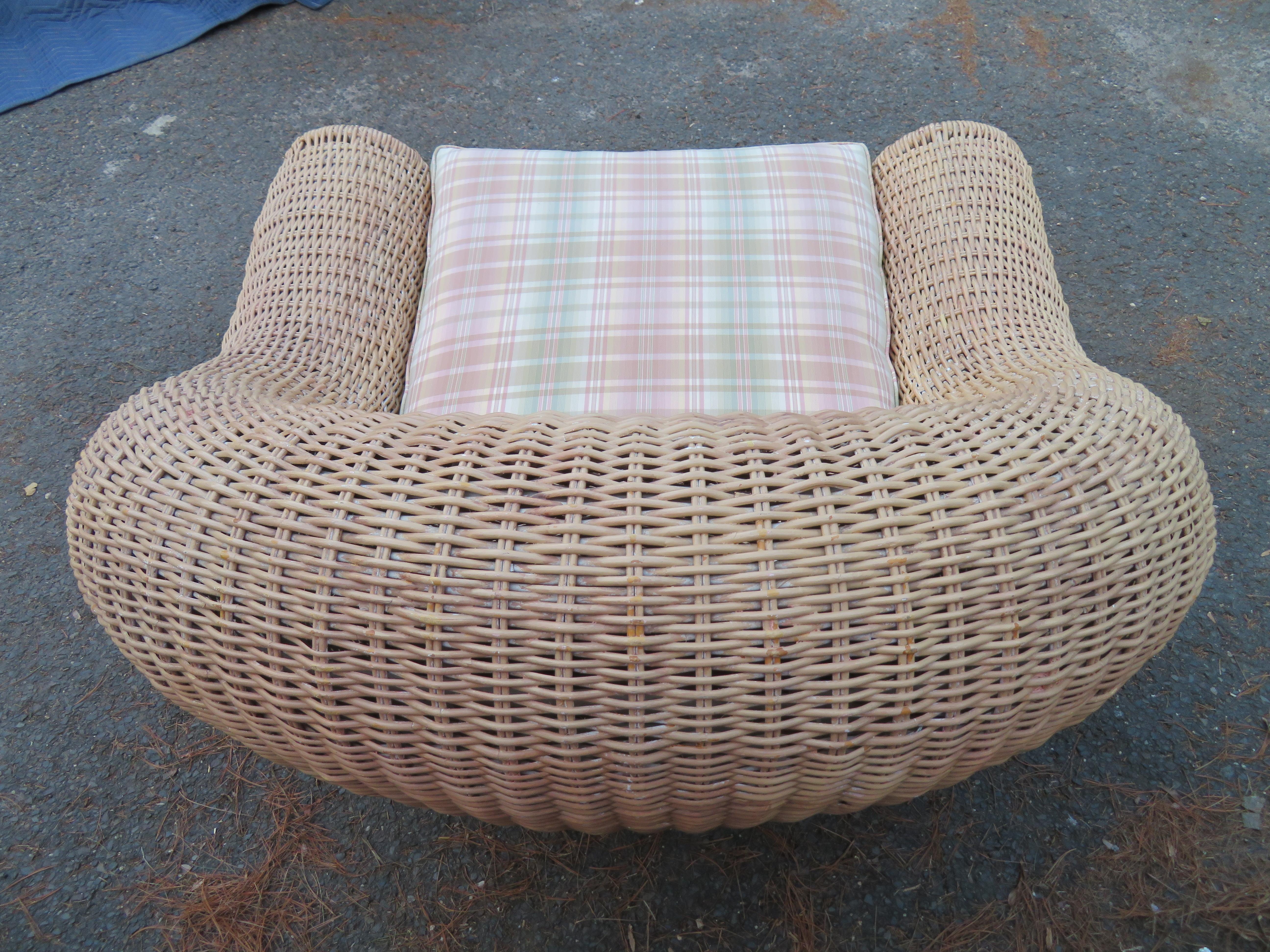 Mid-20th Century Oversize Sculptural Wicker Chair in the Manner of Michael Taylor Mid-Century
