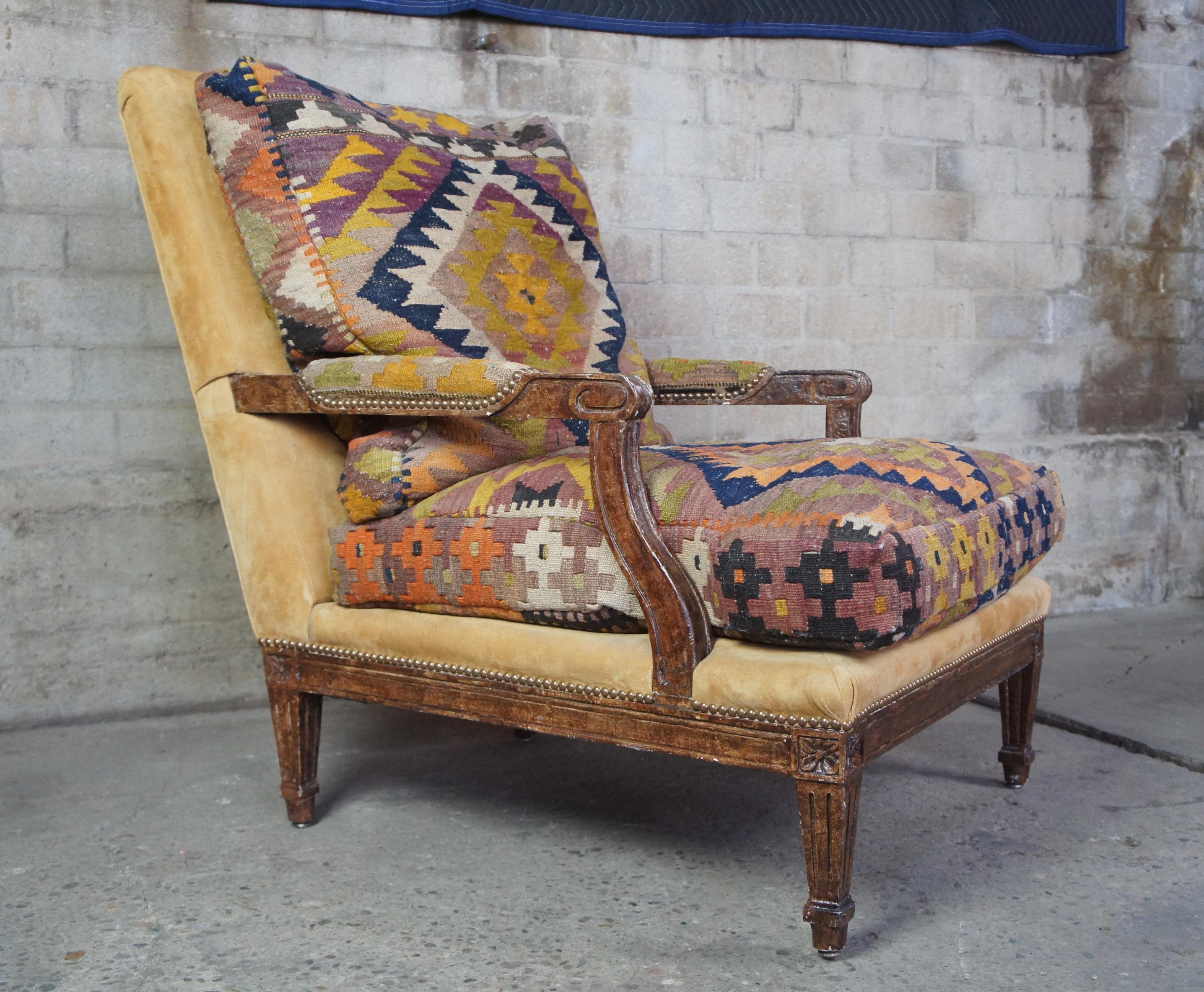 20th Century Oversize Southwestern Marquis Armchair Fauteuil Louis XV Style Lounge Rug Kilim