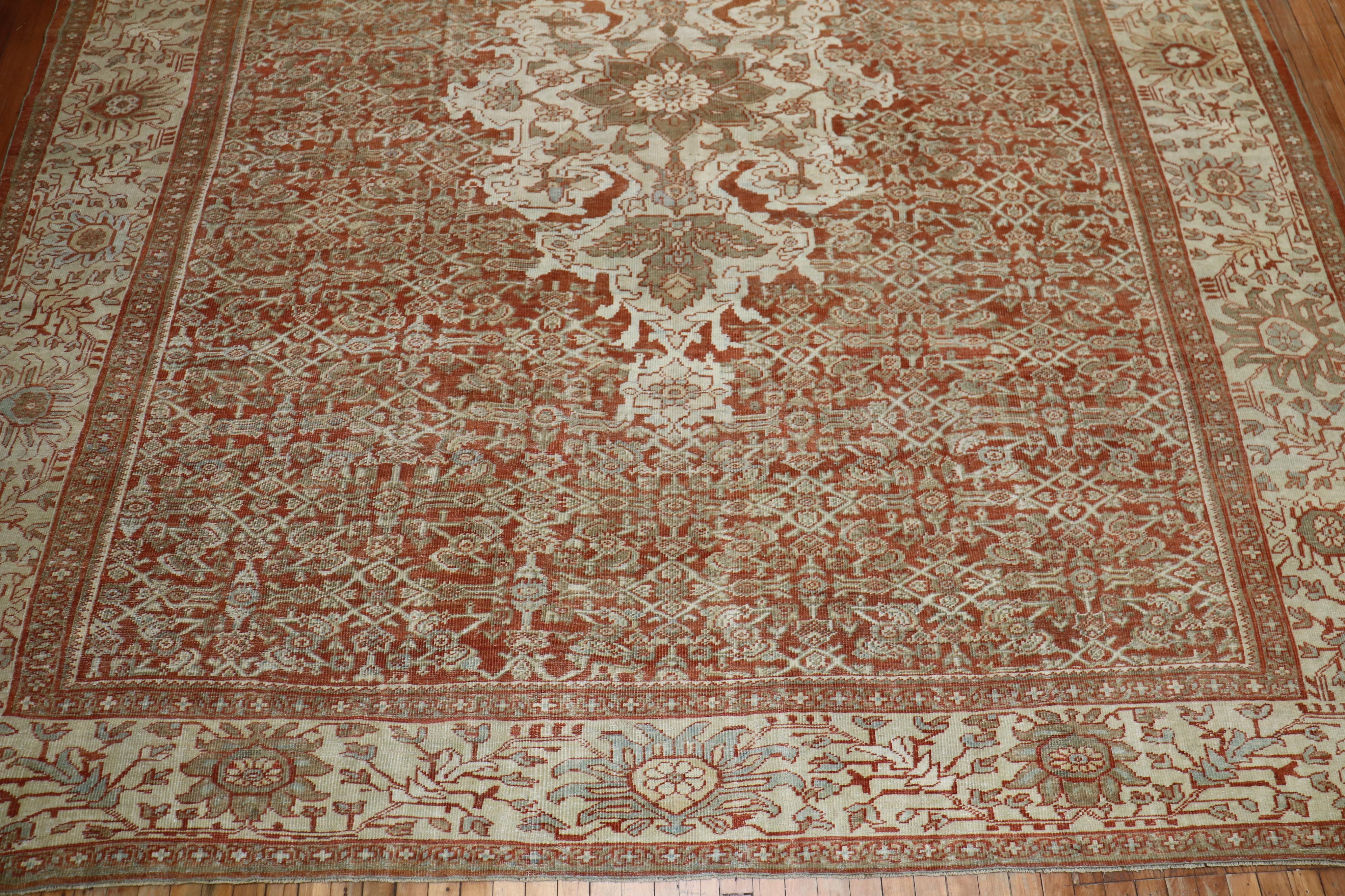 Quadratischer antiker persischer Mahal Sultanabad-Teppich in Übergröße (Handgeknüpft) im Angebot