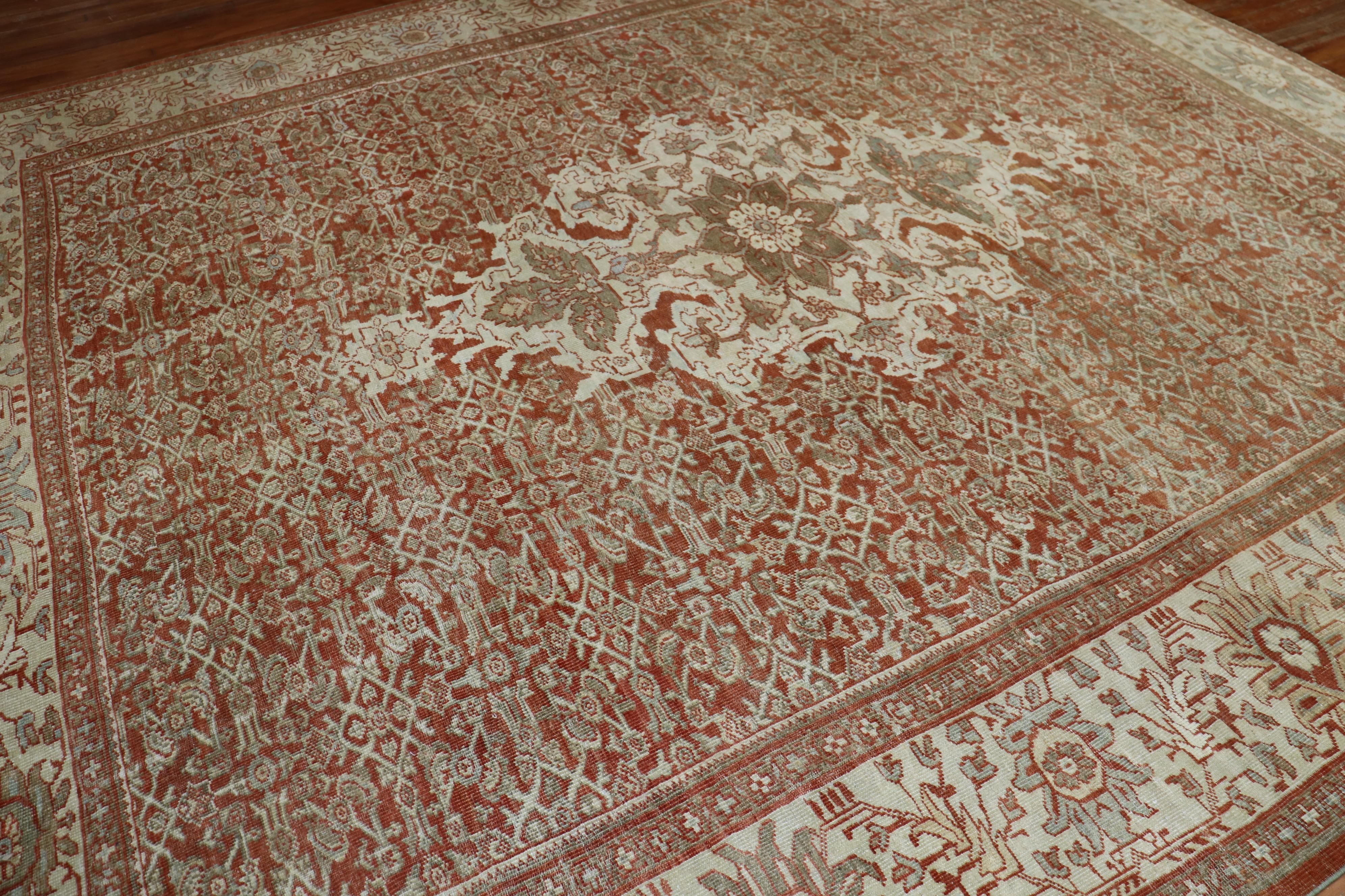 Quadratischer antiker persischer Mahal Sultanabad-Teppich in Übergröße im Zustand „Gut“ im Angebot in New York, NY