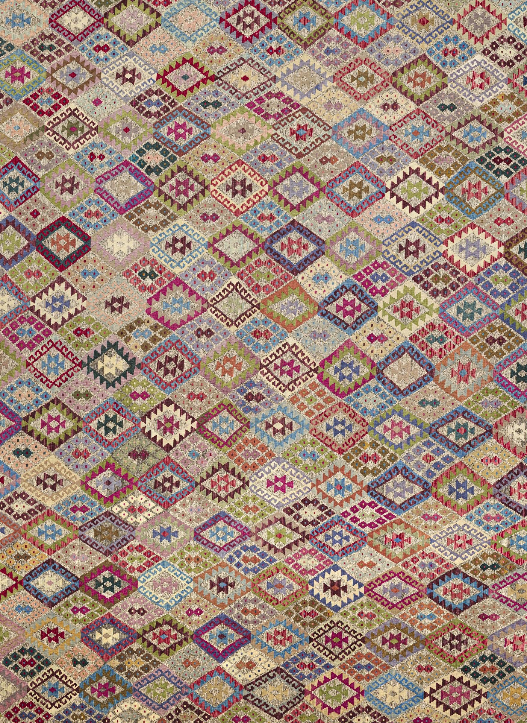 Alfombra Transicional de Gran Tamaño 14 pies x 19 pies - Verde Rosa Azul y Marfil Lana en venta