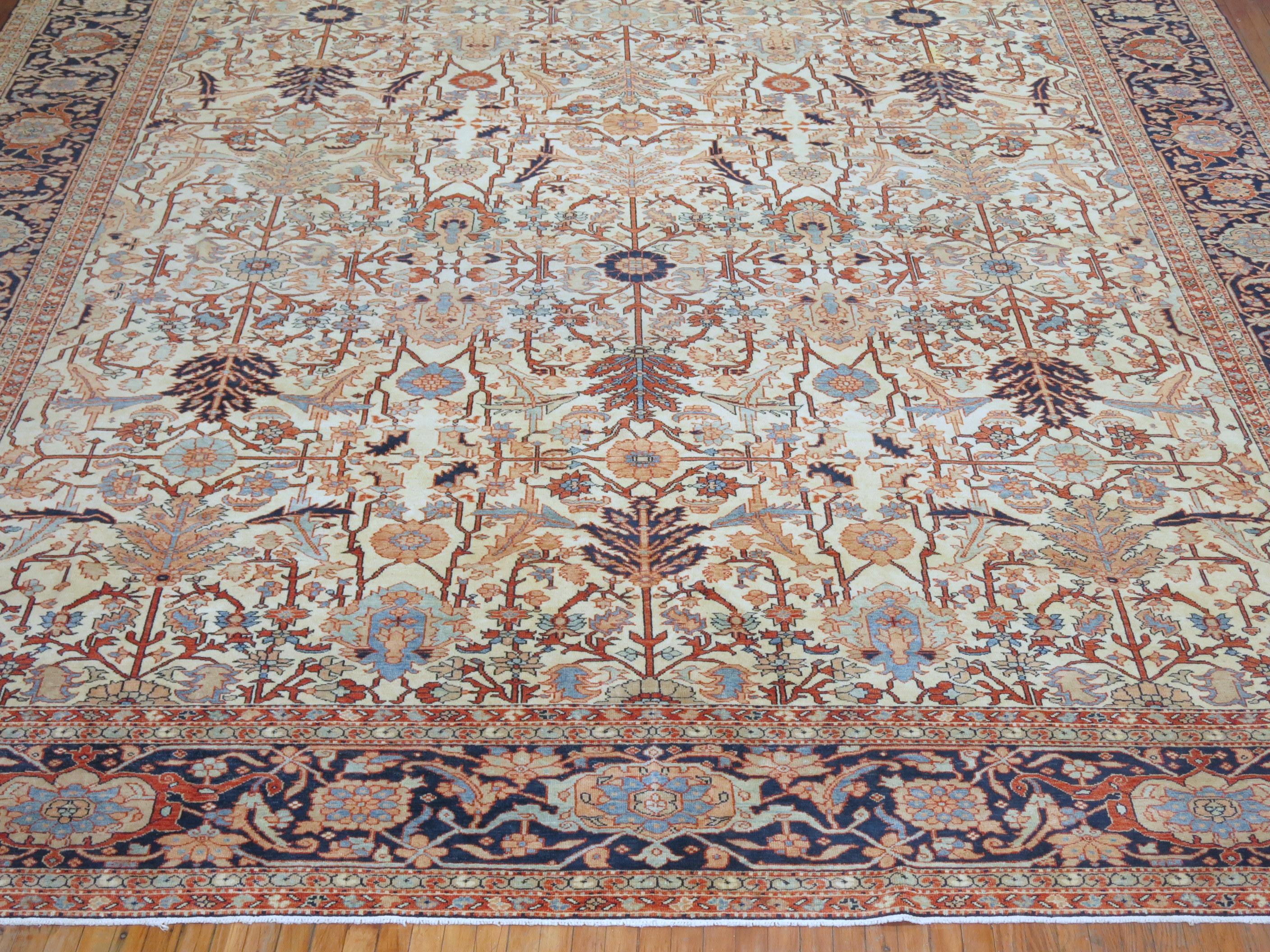 Vintage Inspired Oversize Persian Heriz Carpet 6