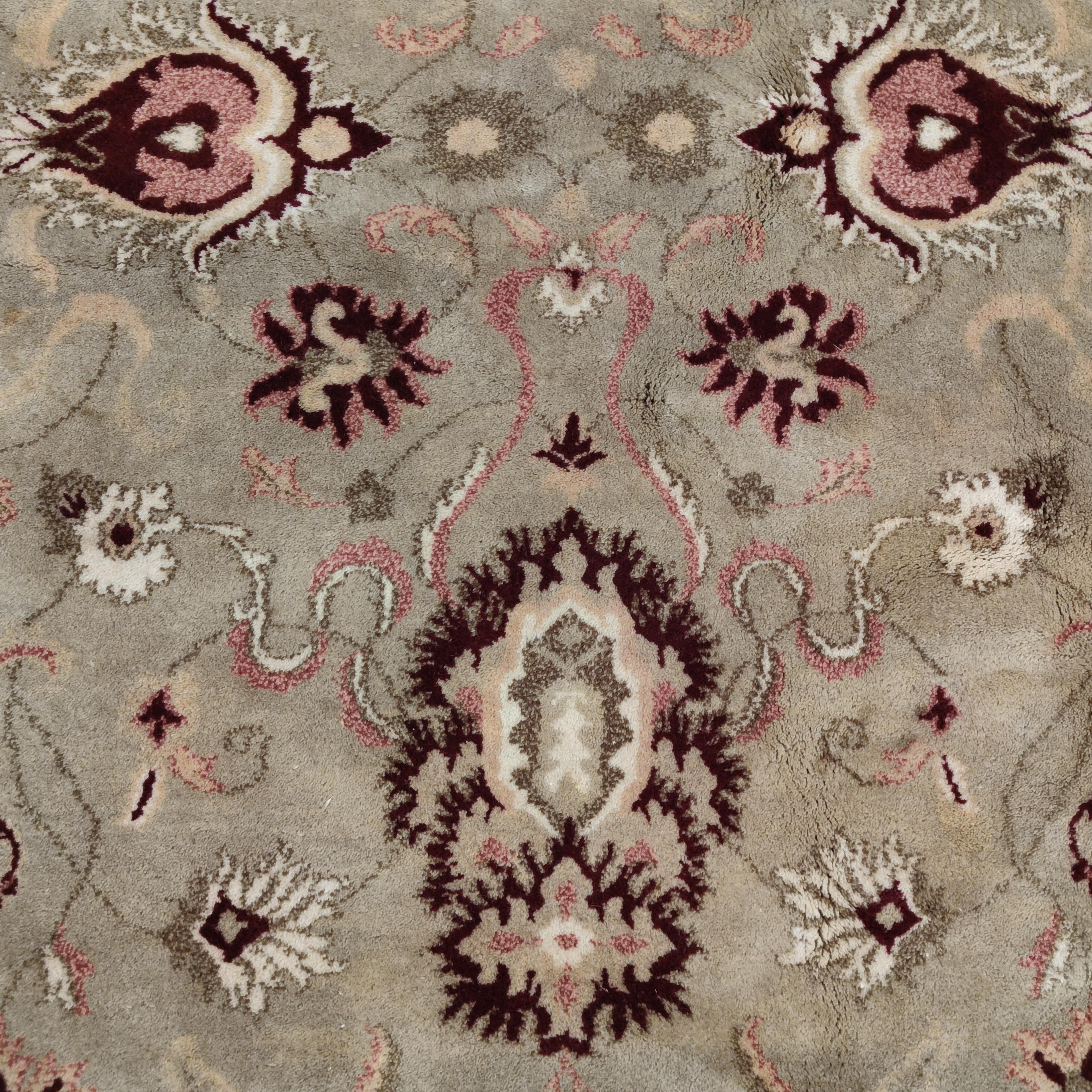 Übergroßer Vintage Celadon Grüner Agra-Teppich im All-Over-Design mit rubinroter Umrandung im Angebot 10