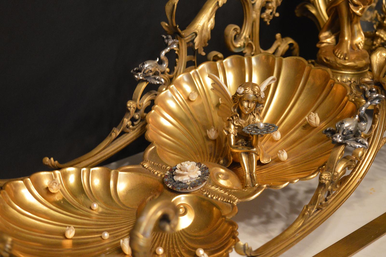 Oversized 19th Century Bronze and Marble Sculpture In Good Condition In Los Angeles, CA